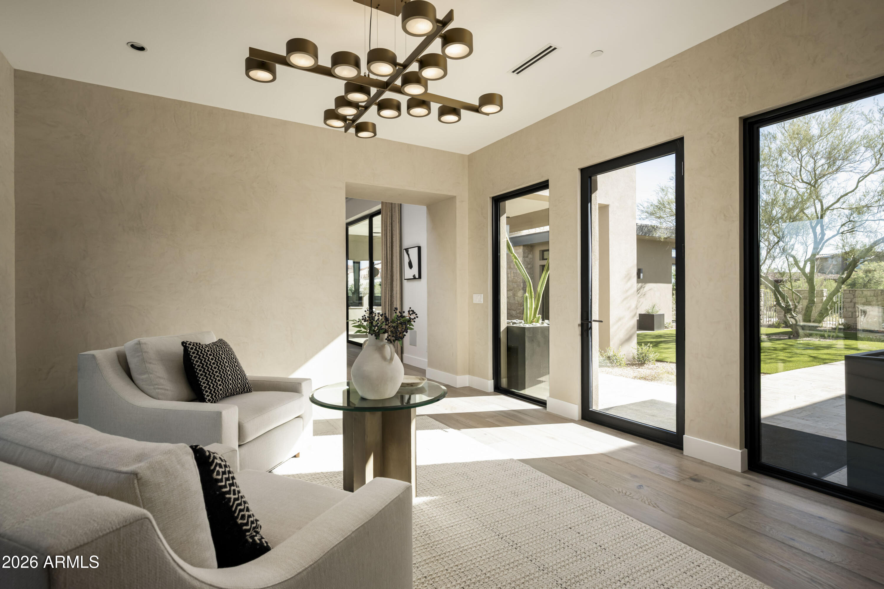 WHISPER ROCK UNIT 2 - Residential