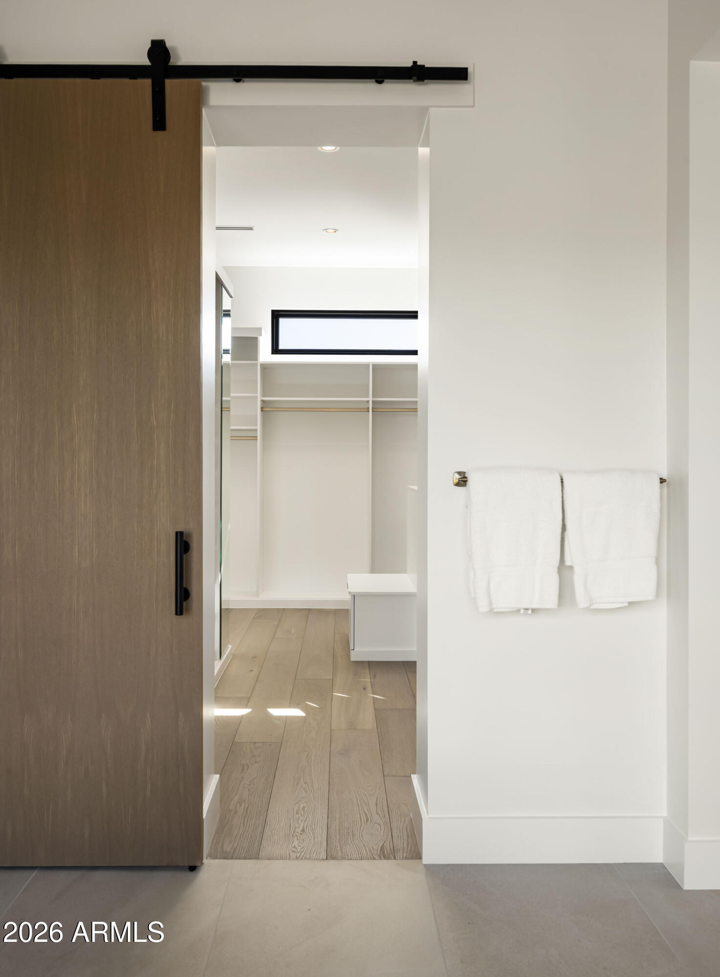 WHISPER ROCK UNIT 2 - Residential