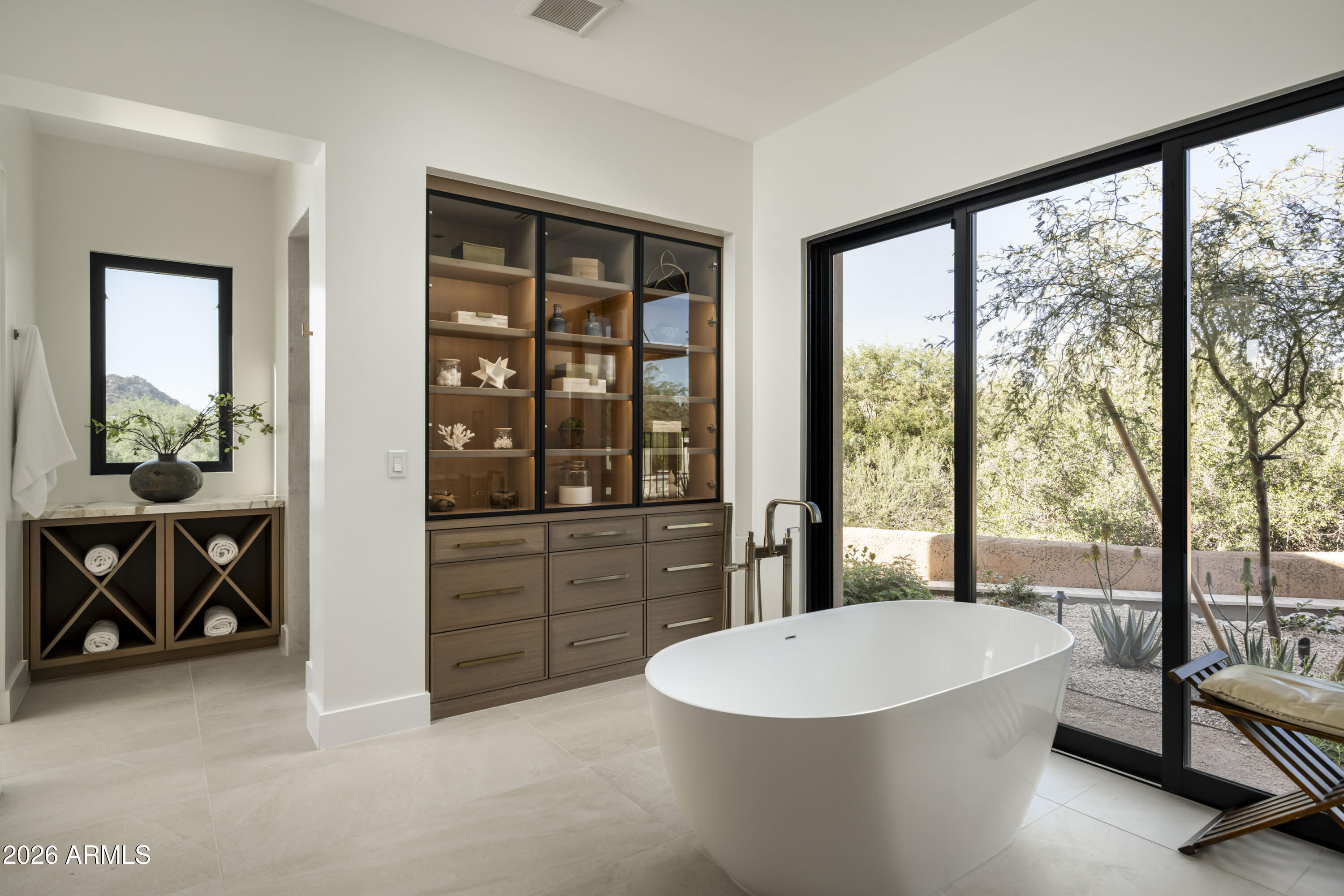 WHISPER ROCK UNIT 2 - Residential