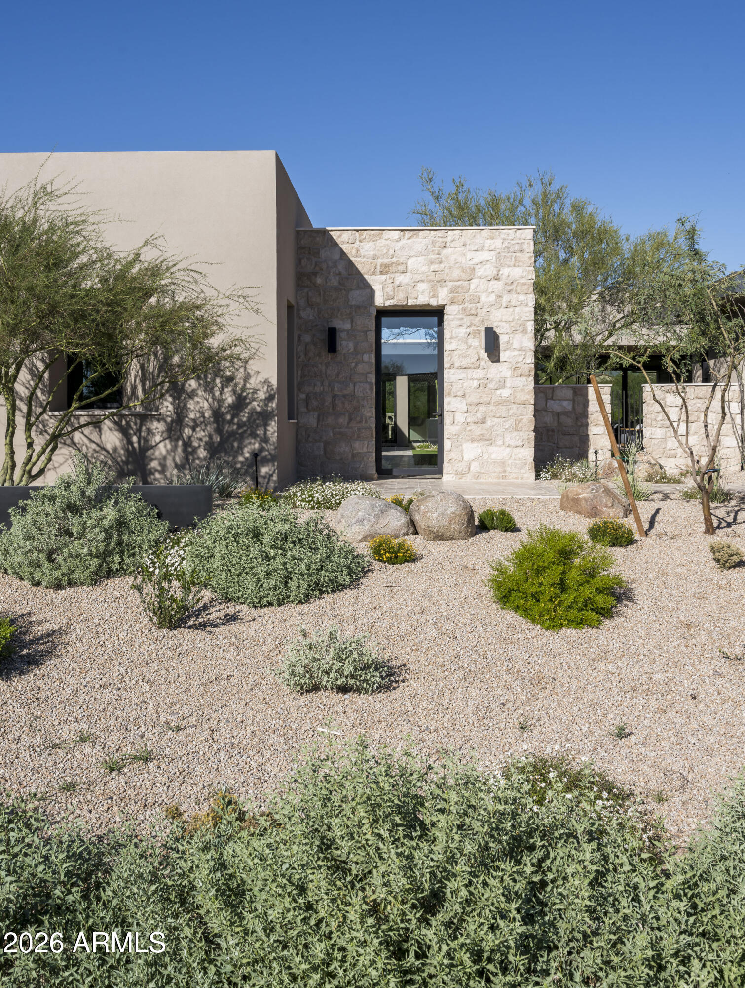 WHISPER ROCK UNIT 2 - Residential