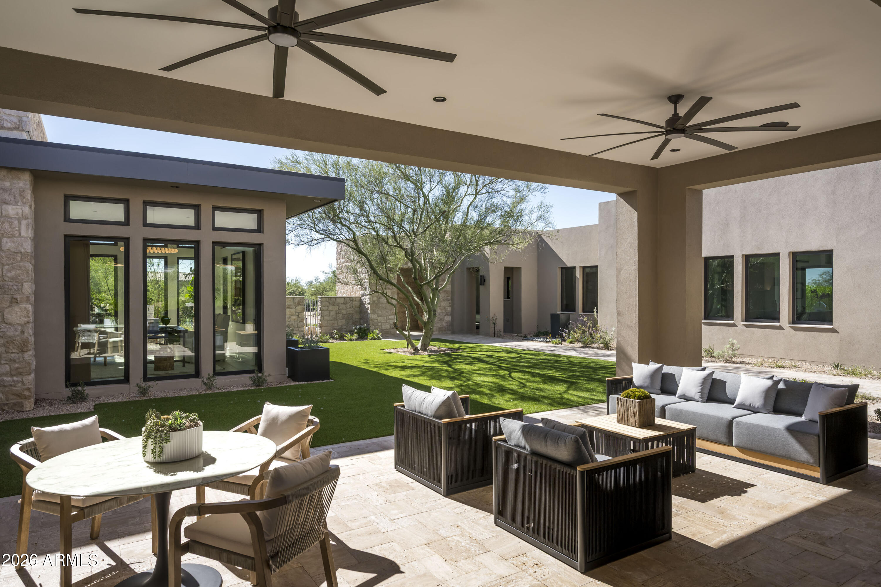 WHISPER ROCK UNIT 2 - Residential