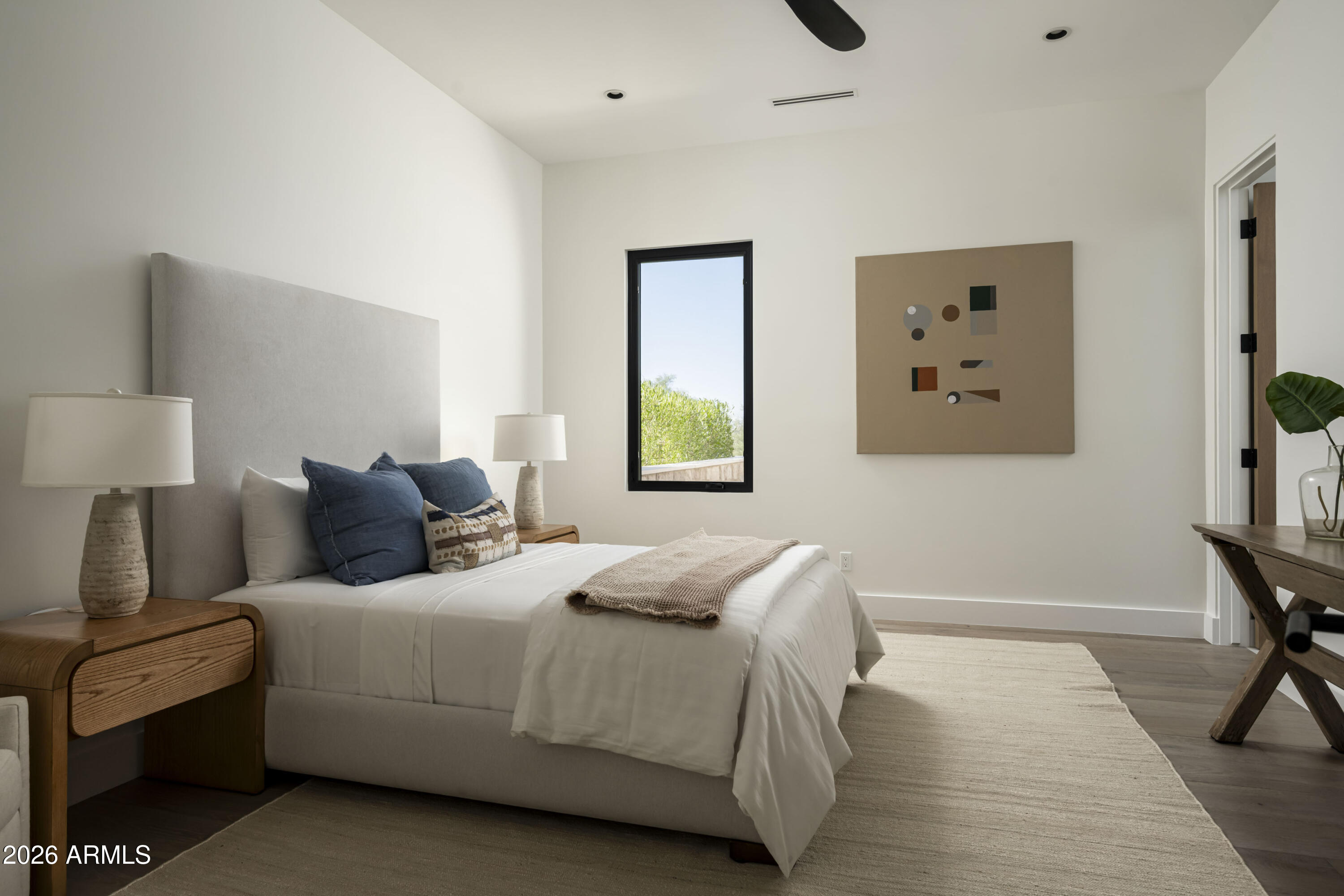 WHISPER ROCK UNIT 2 - Residential