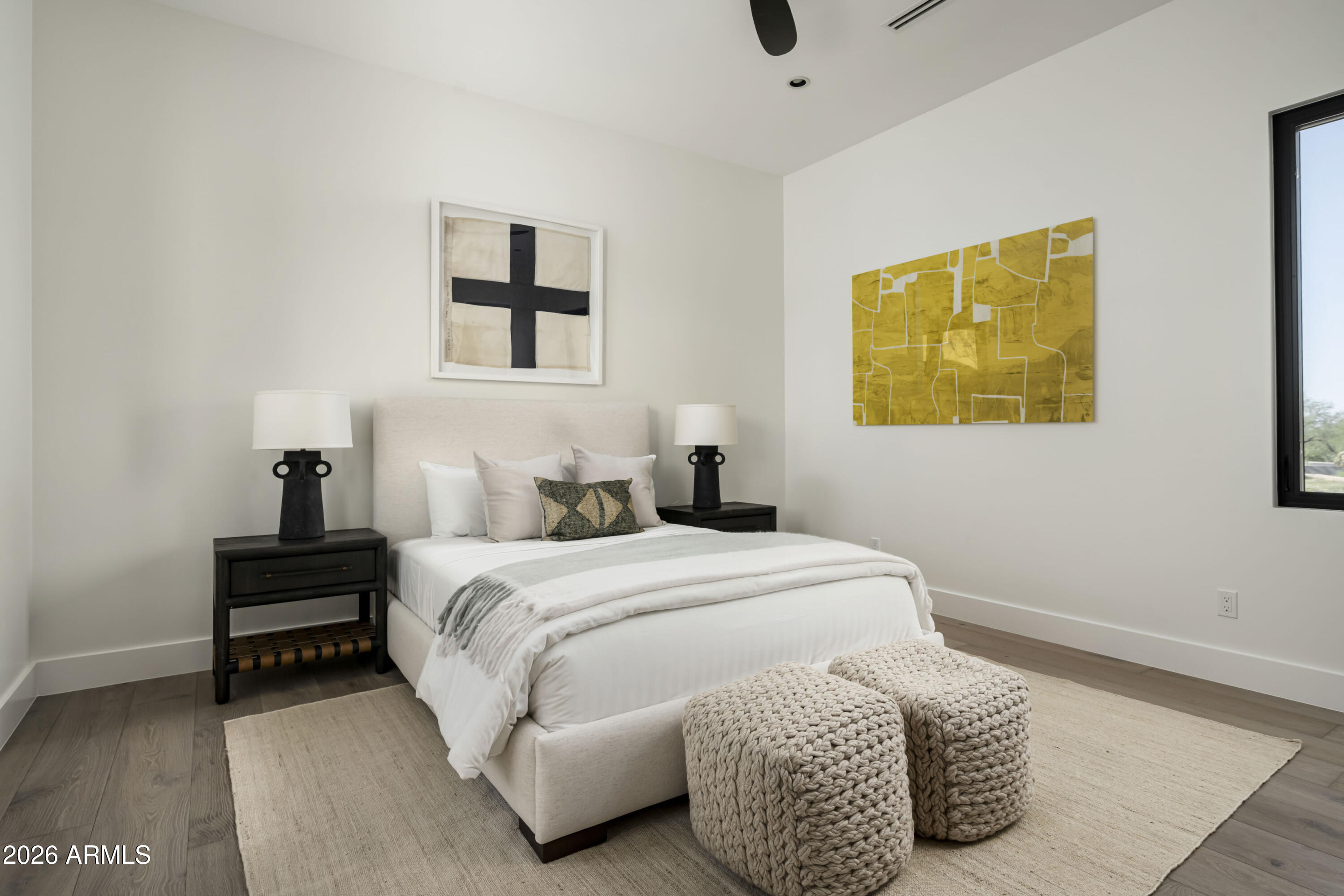 WHISPER ROCK UNIT 2 - Residential