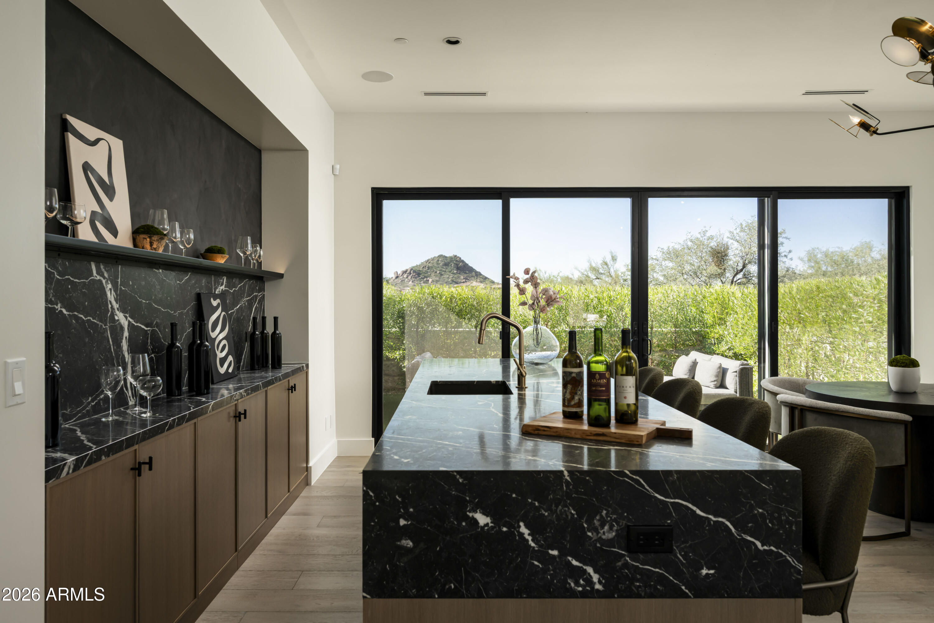 WHISPER ROCK UNIT 2 - Residential