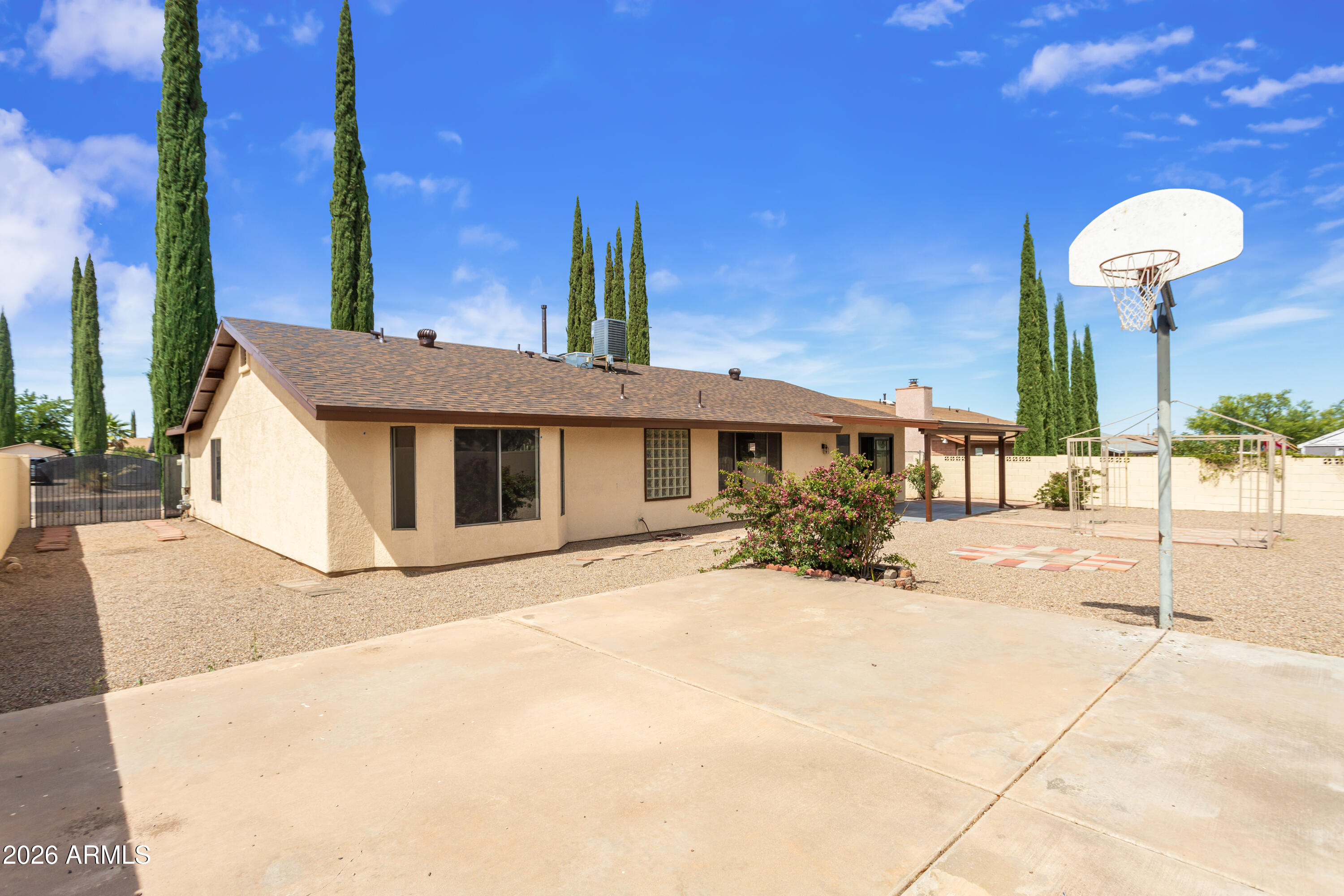 MISSION HILLS ESTATES - Residential