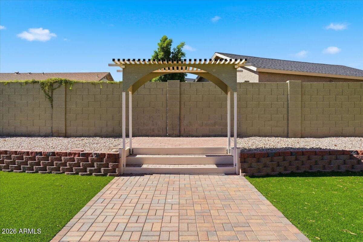 SUNRISE CANYON - Residential