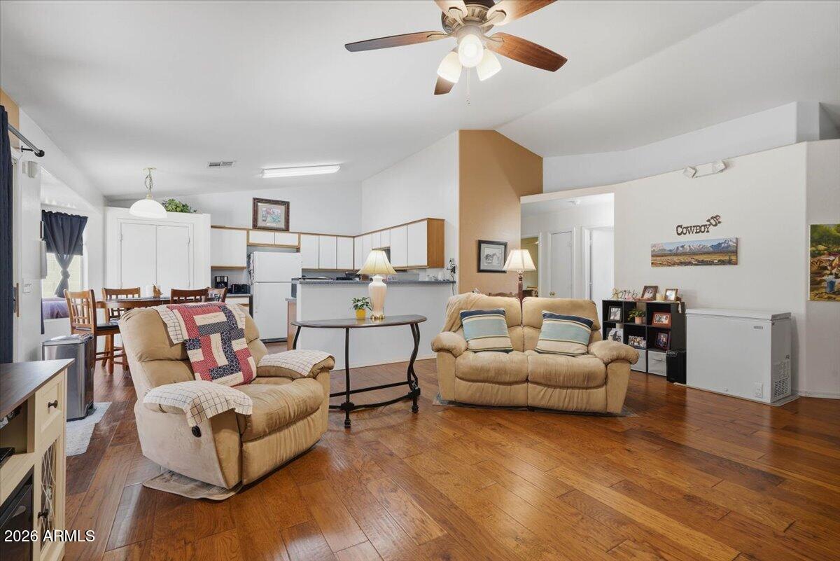 SUNRISE CANYON - Residential
