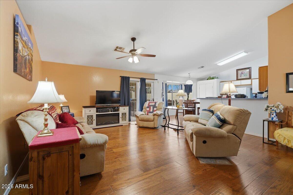 SUNRISE CANYON - Residential