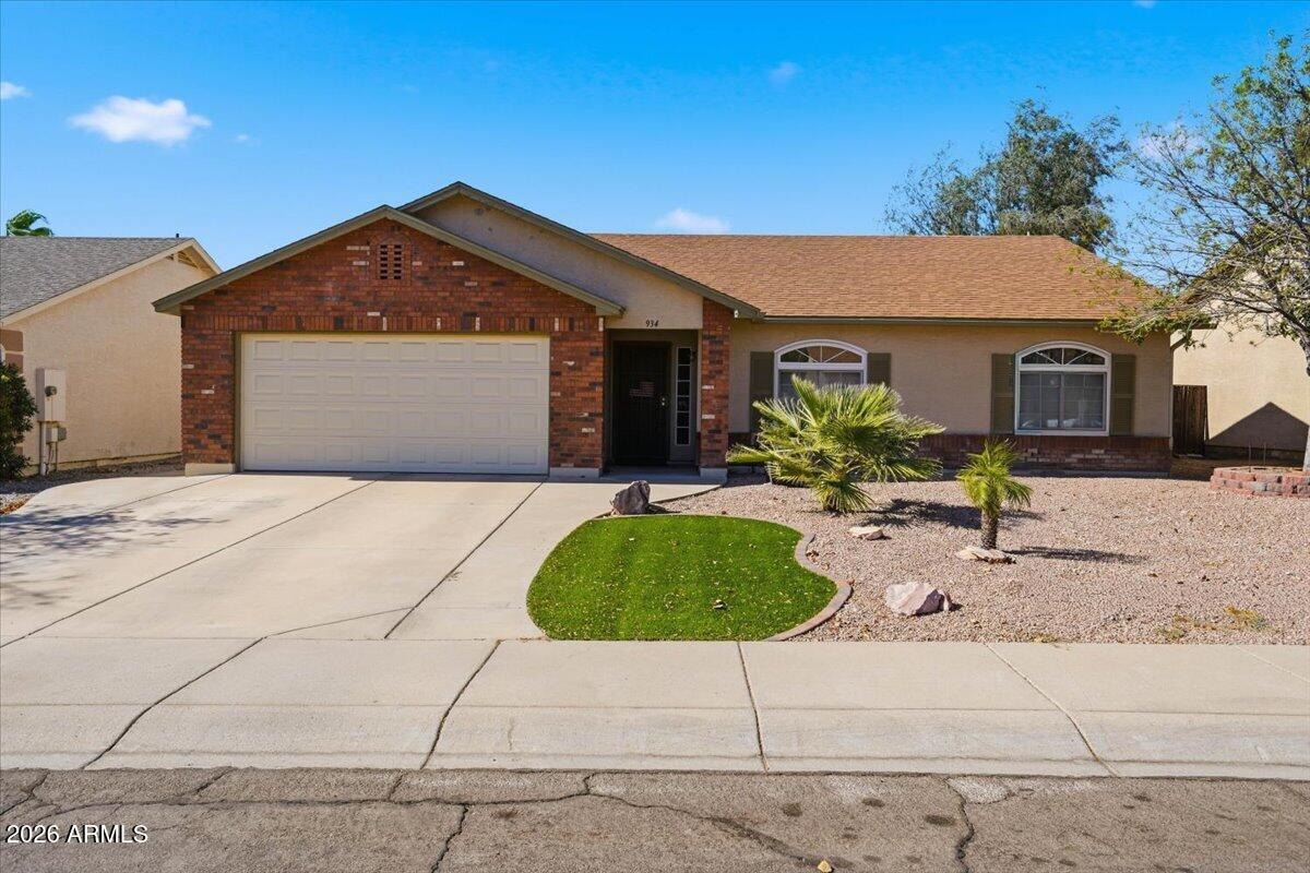 SUNRISE CANYON - Residential