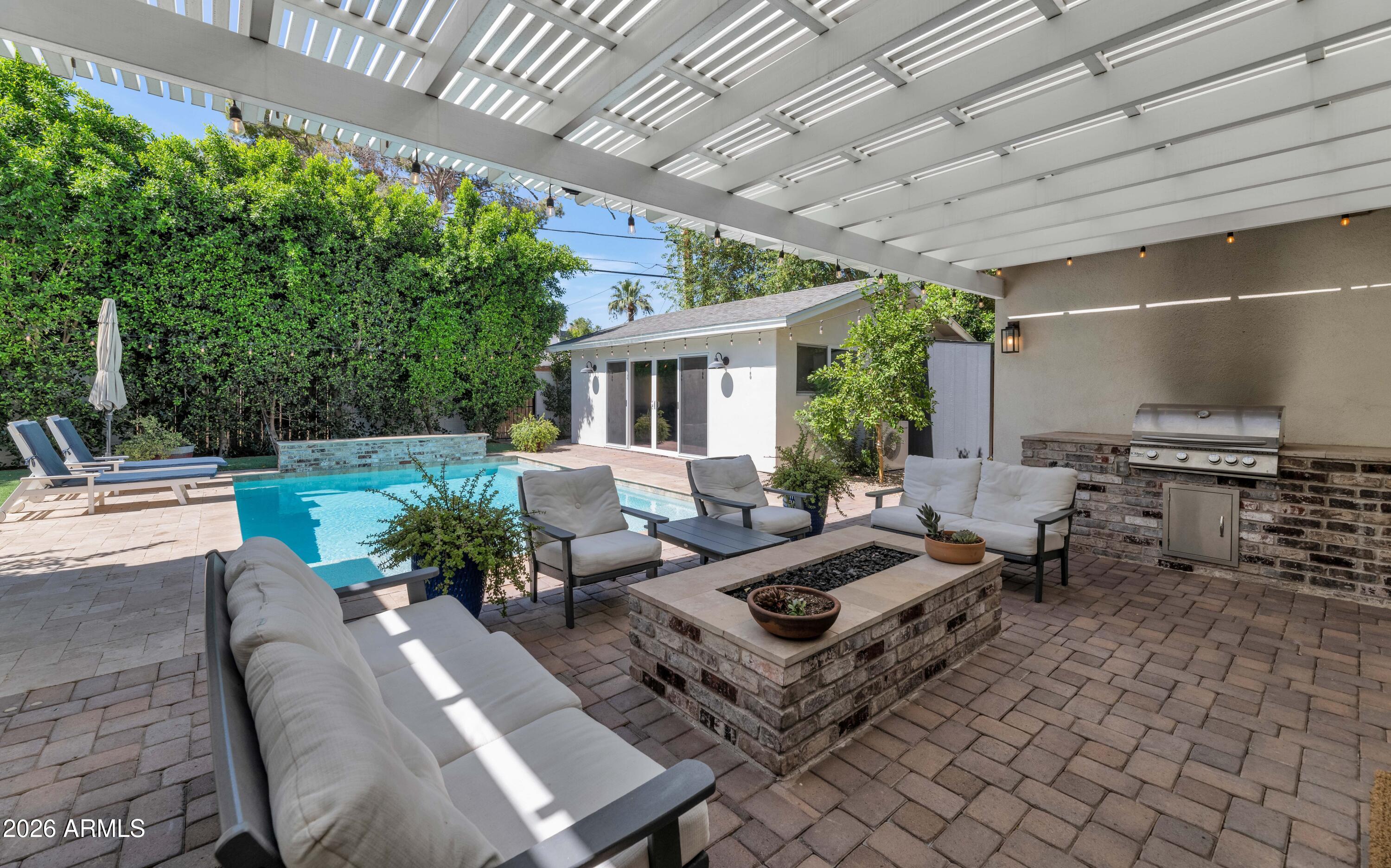 Sherwood Towne Lots 1-8,41-46 - Residential