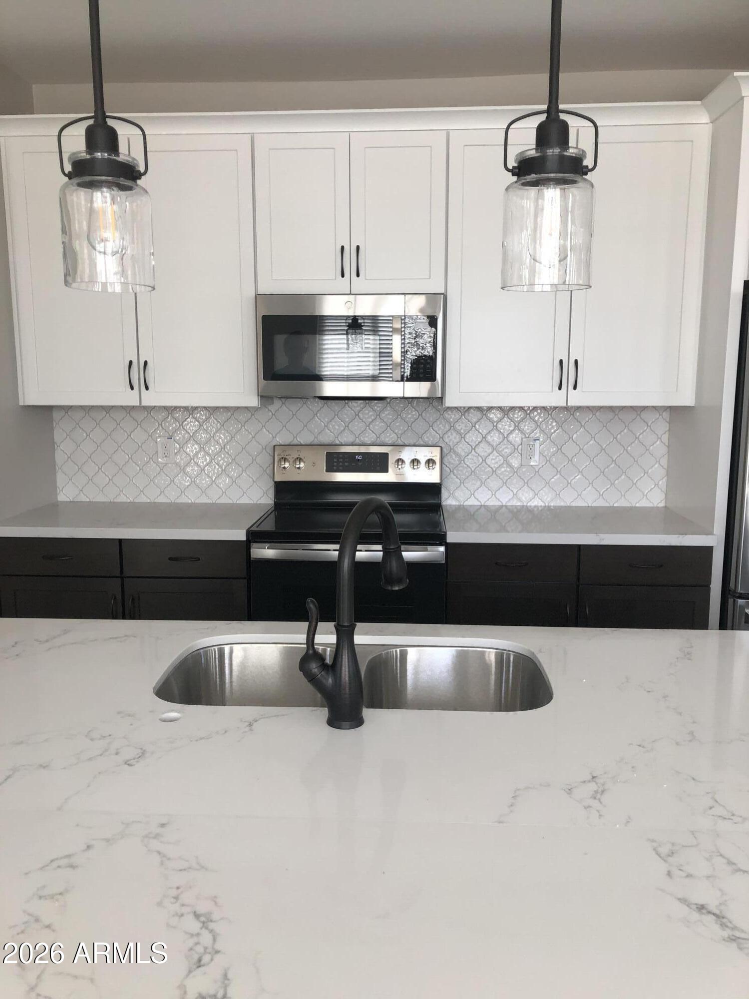 VAL VISTA CLASSIC PARCEL 1 CONDOMINIUM BLOCKS 20 T - Residential Lease
