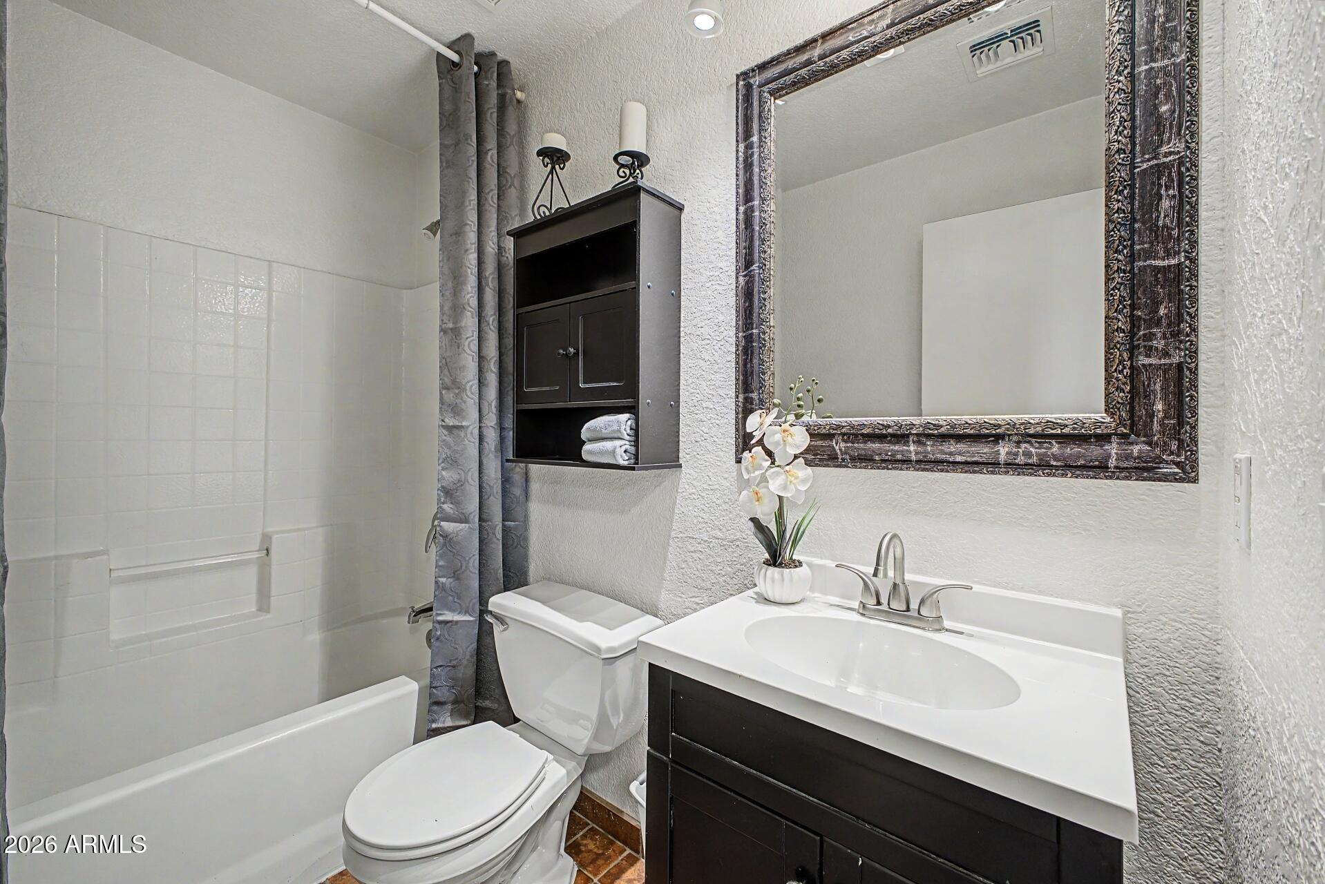 ESTRELLAS GARDEN SUBDIVISION - Residential