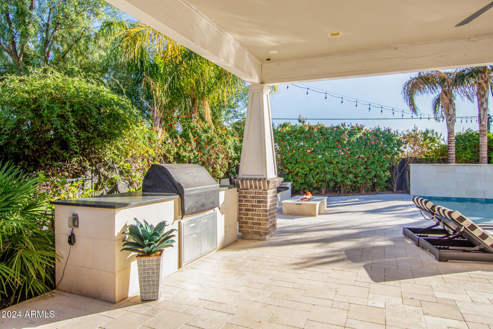 LAFAYETTE ESTATES 3 MLD - Residential