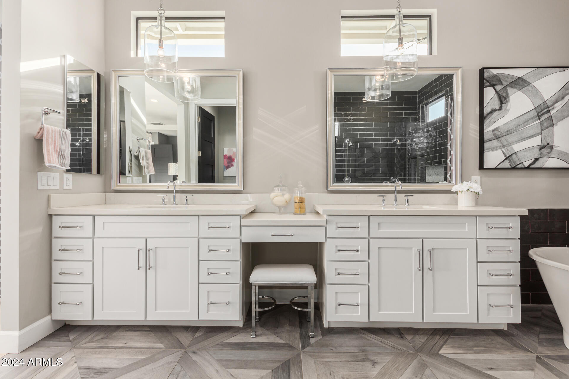 LAFAYETTE ESTATES 3 MLD - Residential