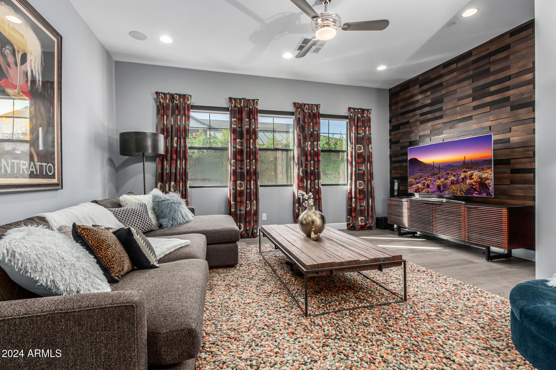 LAFAYETTE ESTATES 3 MLD - Residential