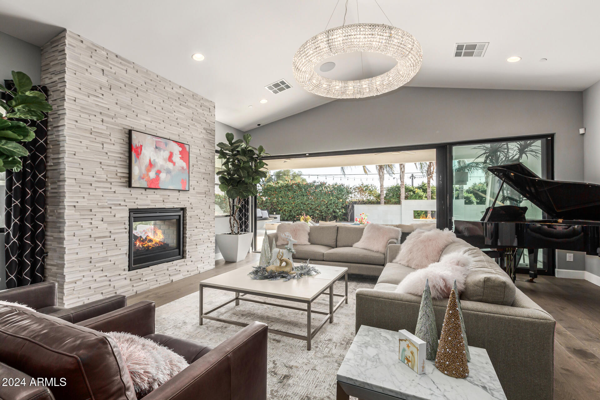 LAFAYETTE ESTATES 3 MLD - Residential