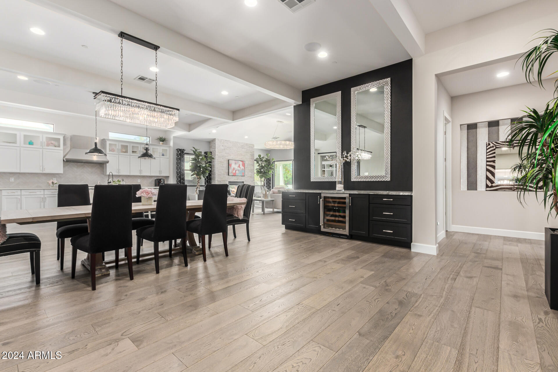 LAFAYETTE ESTATES 3 MLD - Residential