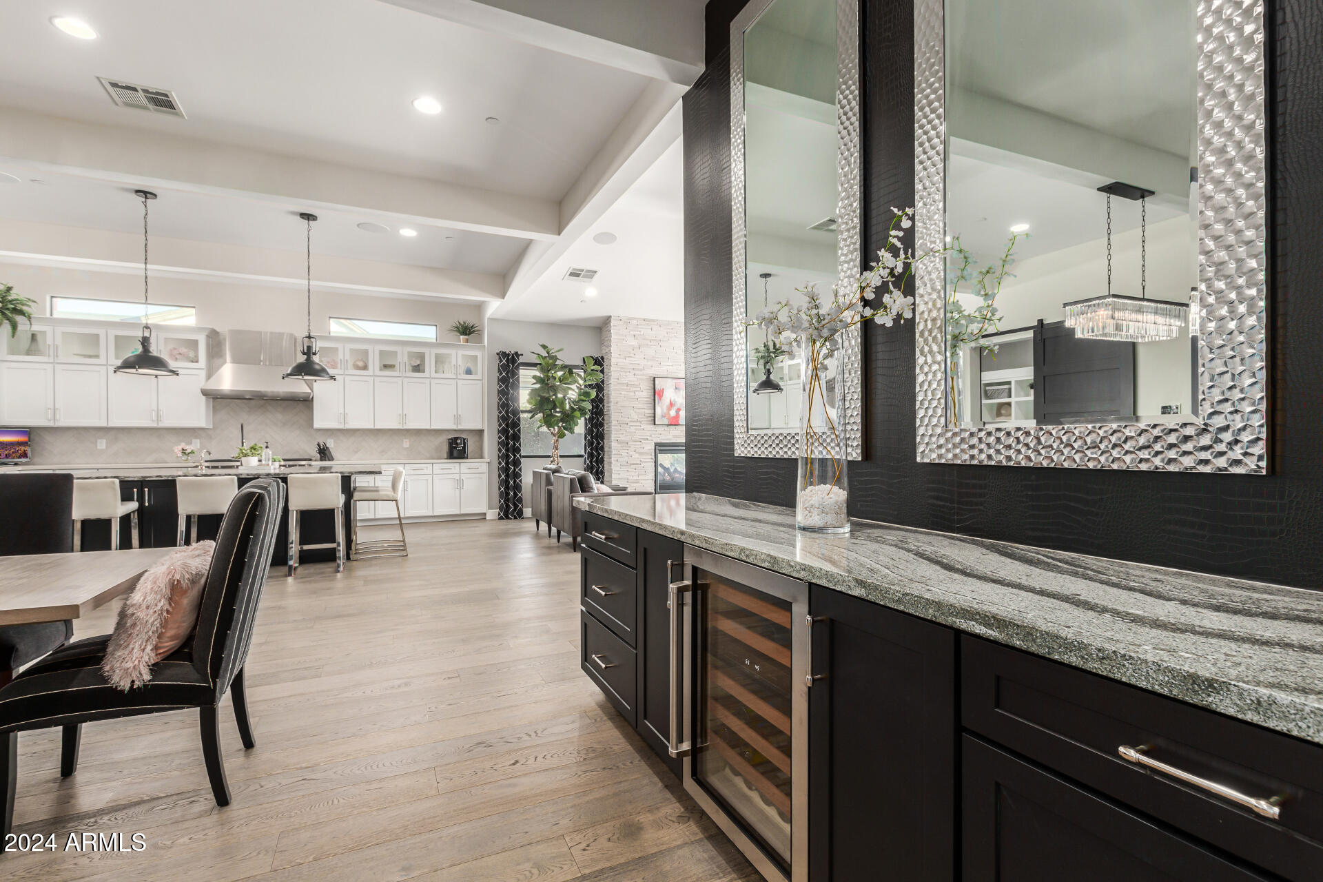 LAFAYETTE ESTATES 3 MLD - Residential