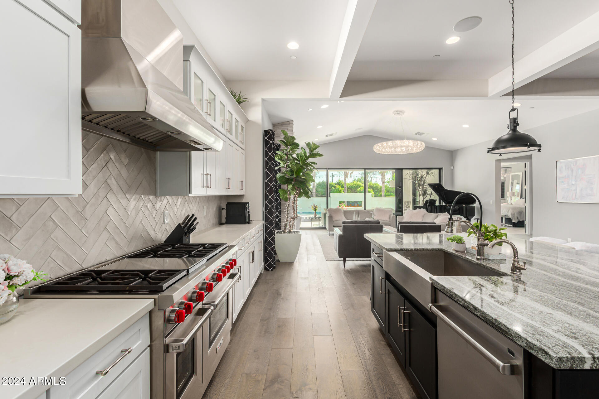 LAFAYETTE ESTATES 3 MLD - Residential