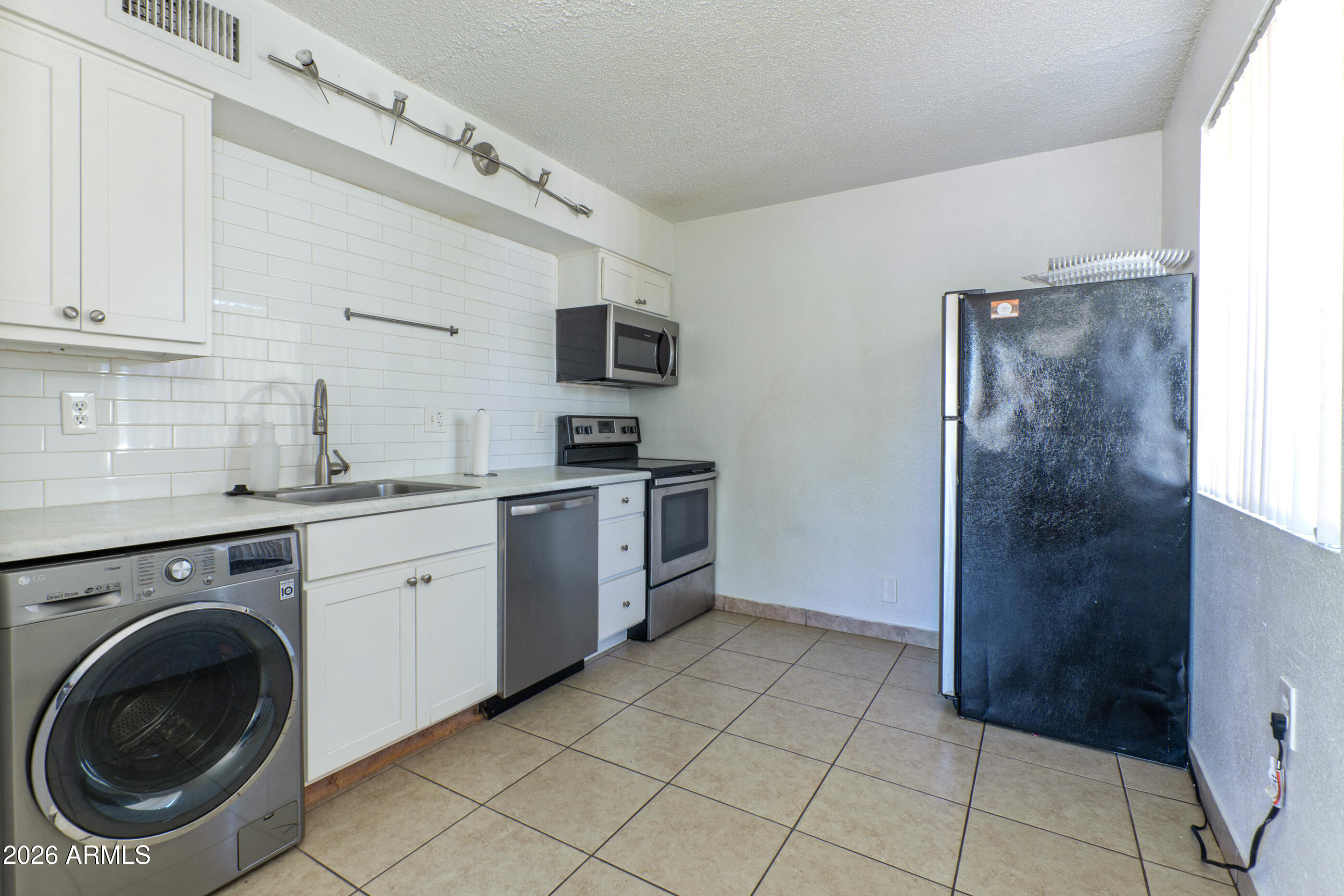 DENTON TRACT - Residential Income