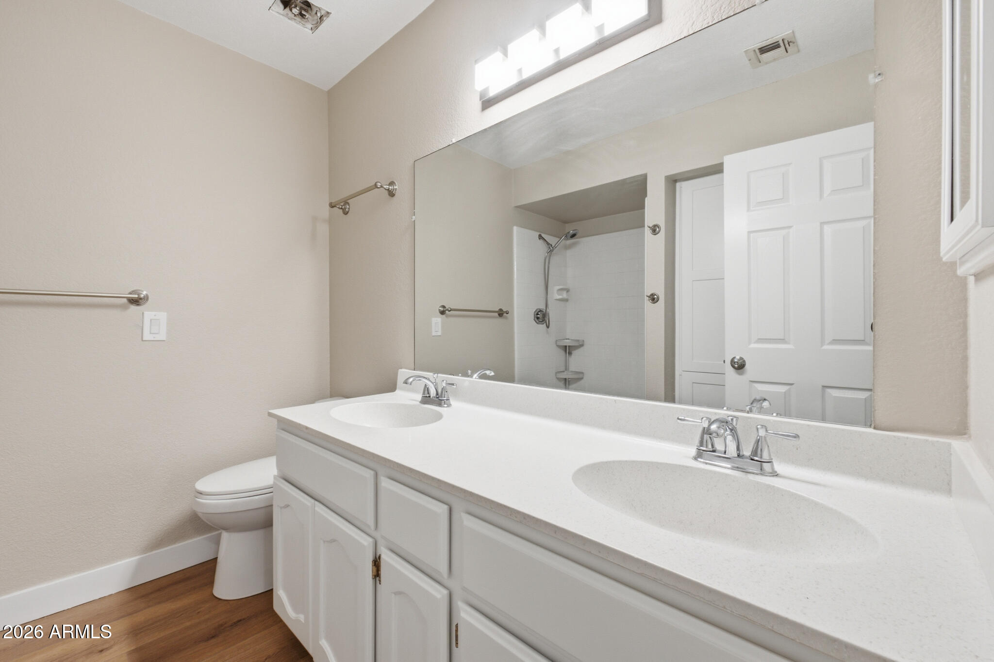 BRECKENRIDGE TOWNHOMES LT 1-182 COM AREA PRV DR - Residential