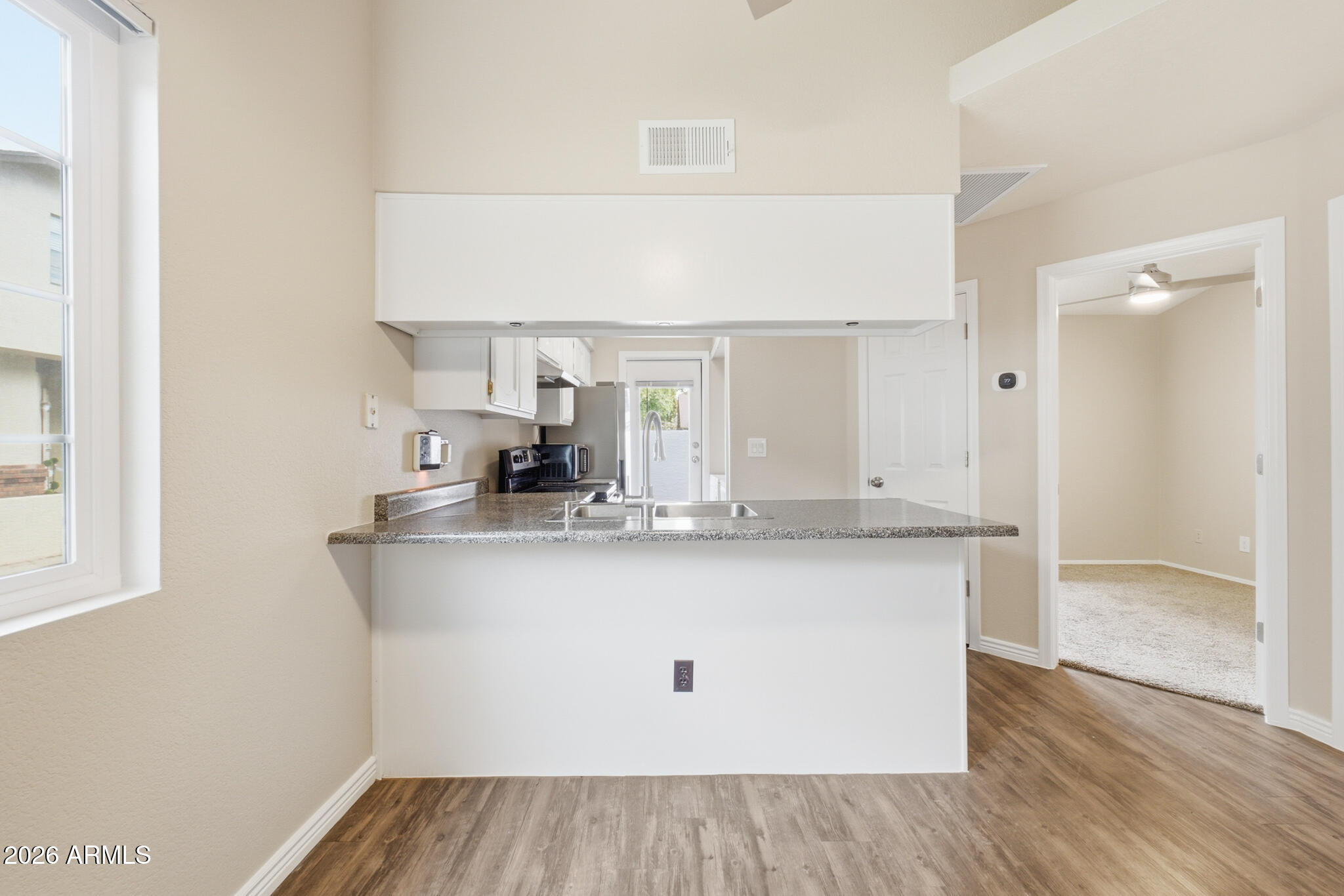 BRECKENRIDGE TOWNHOMES LT 1-182 COM AREA PRV DR - Residential