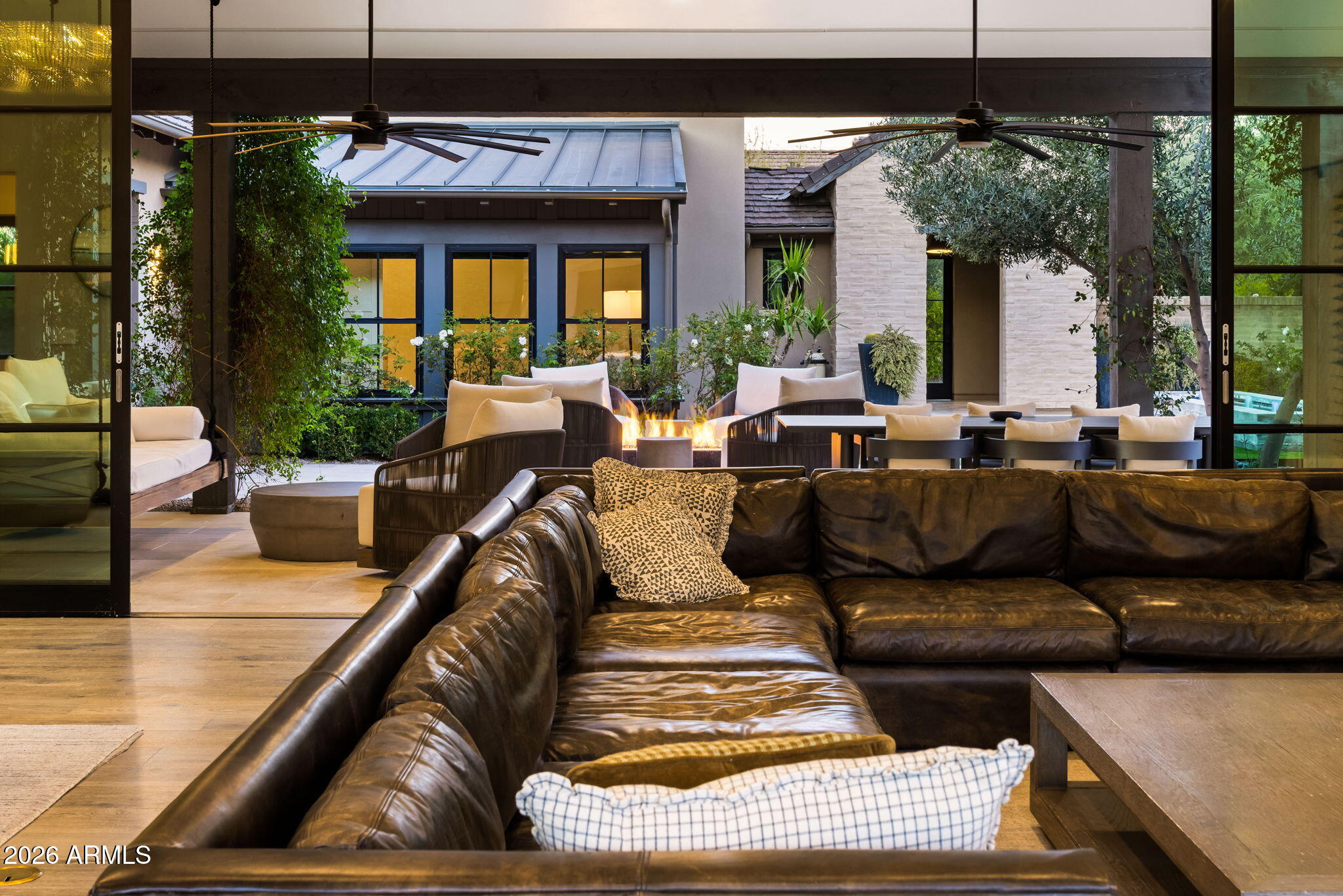 WHITE HORSE - Residential