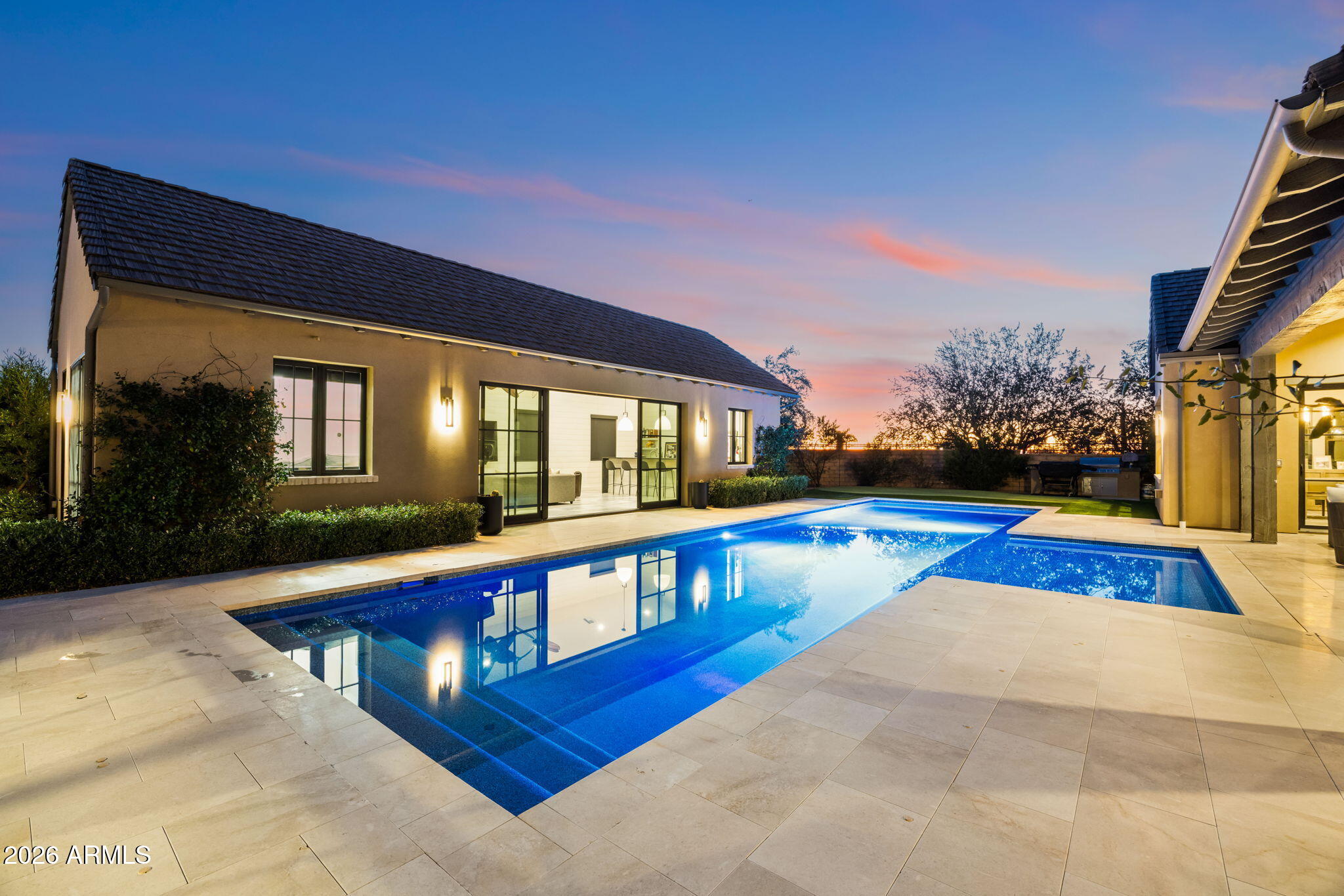 WHITE HORSE - Residential
