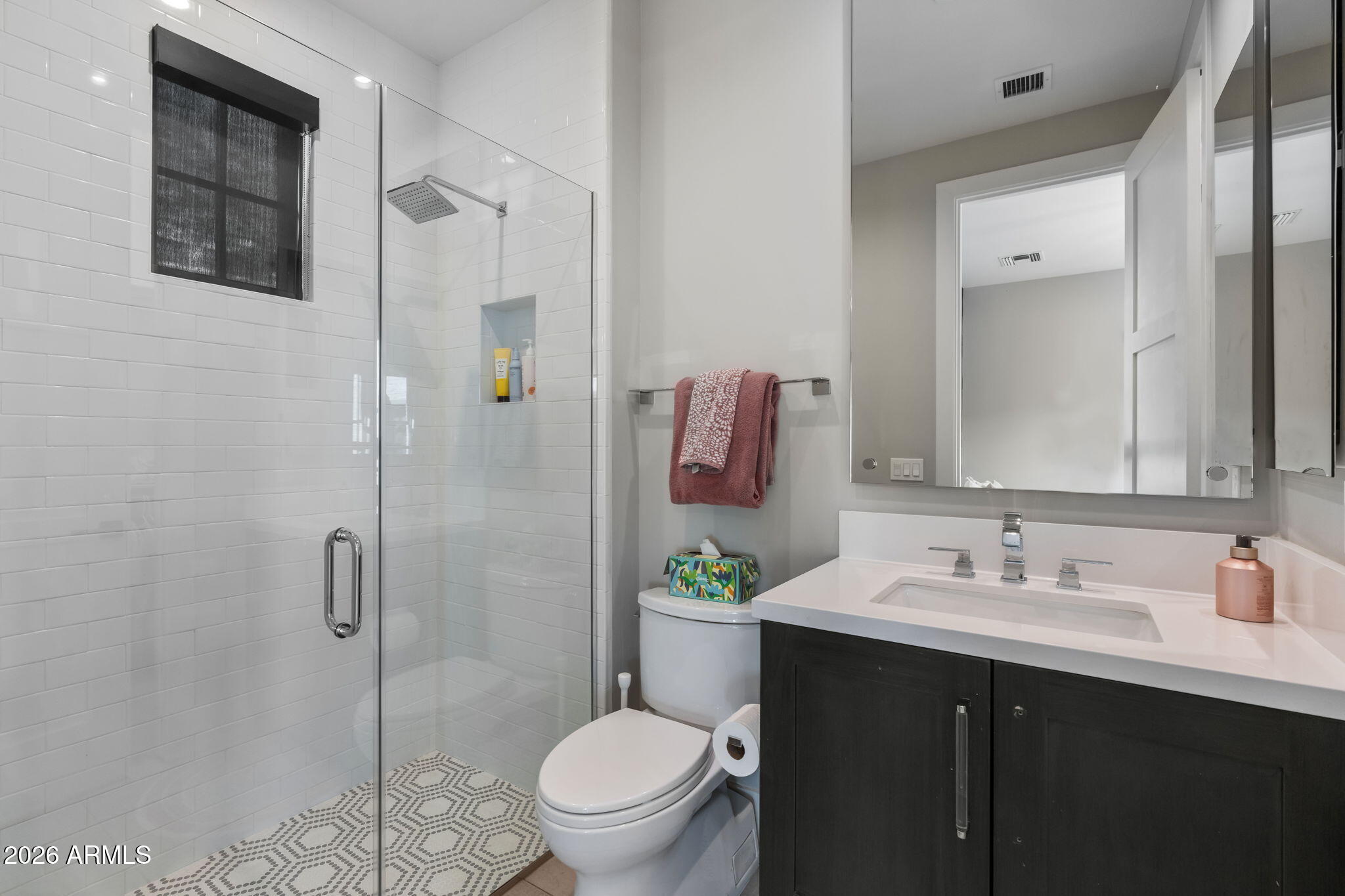 WHITE HORSE - Residential