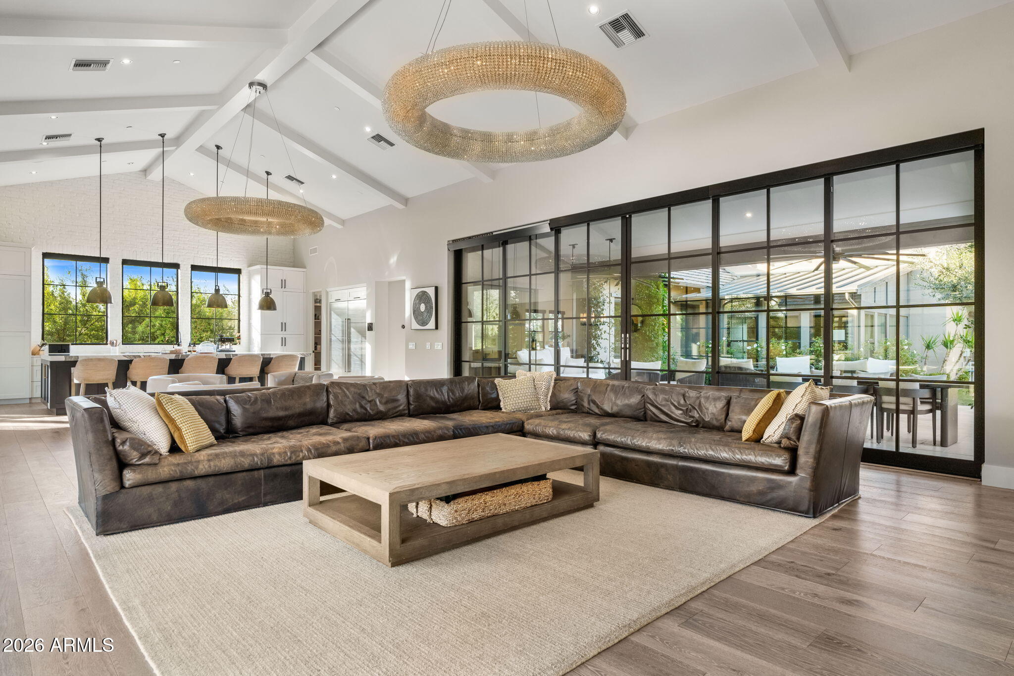 WHITE HORSE - Residential