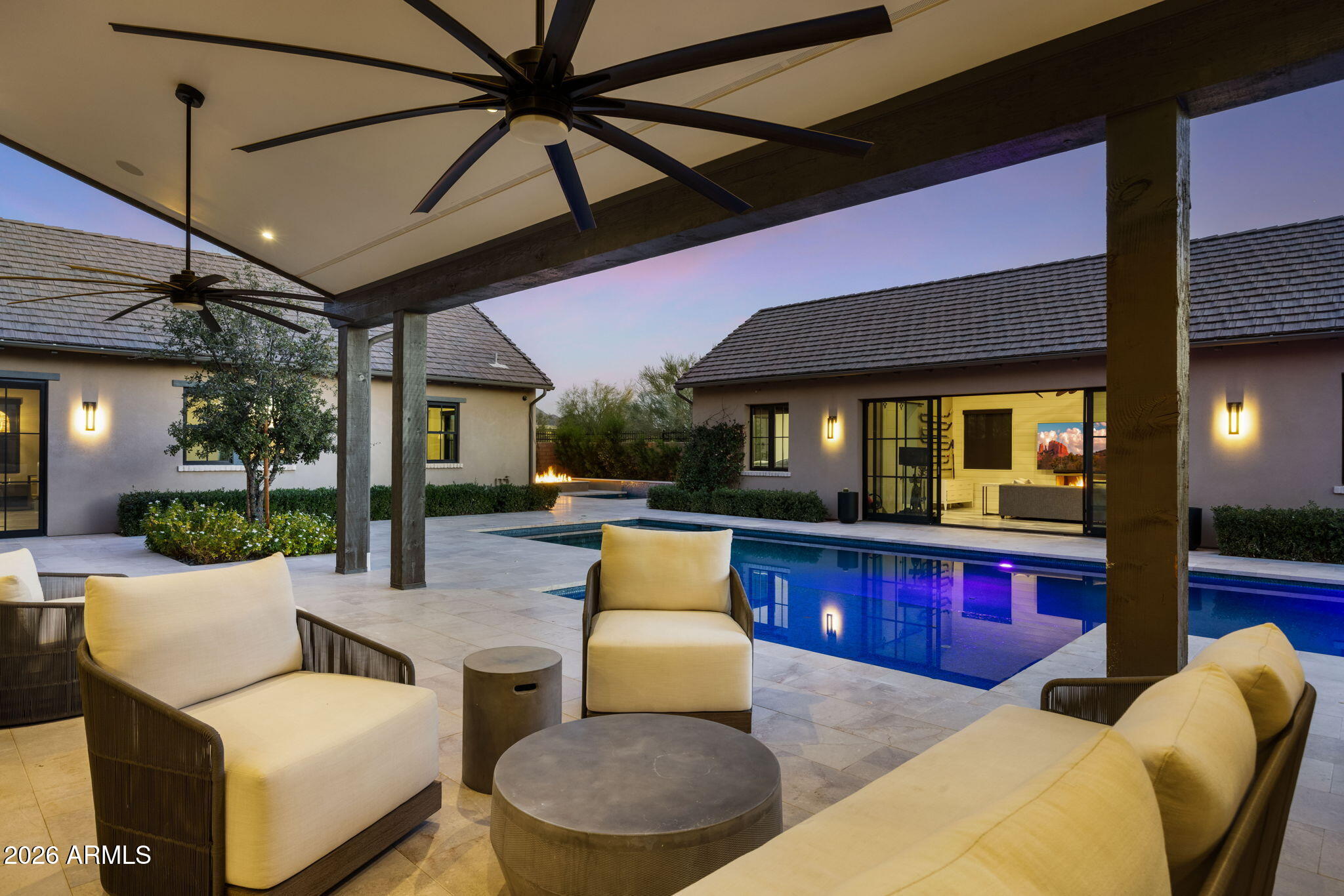 WHITE HORSE - Residential