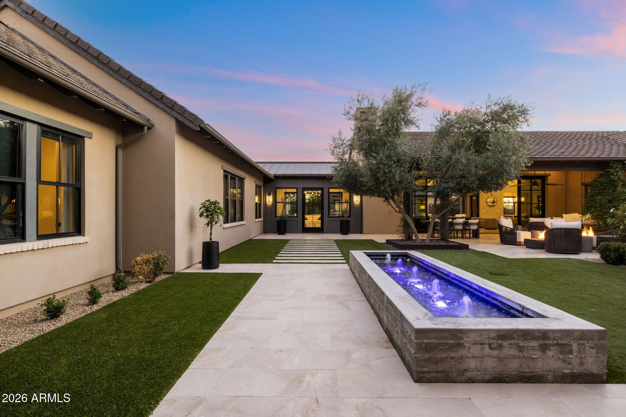WHITE HORSE - Residential