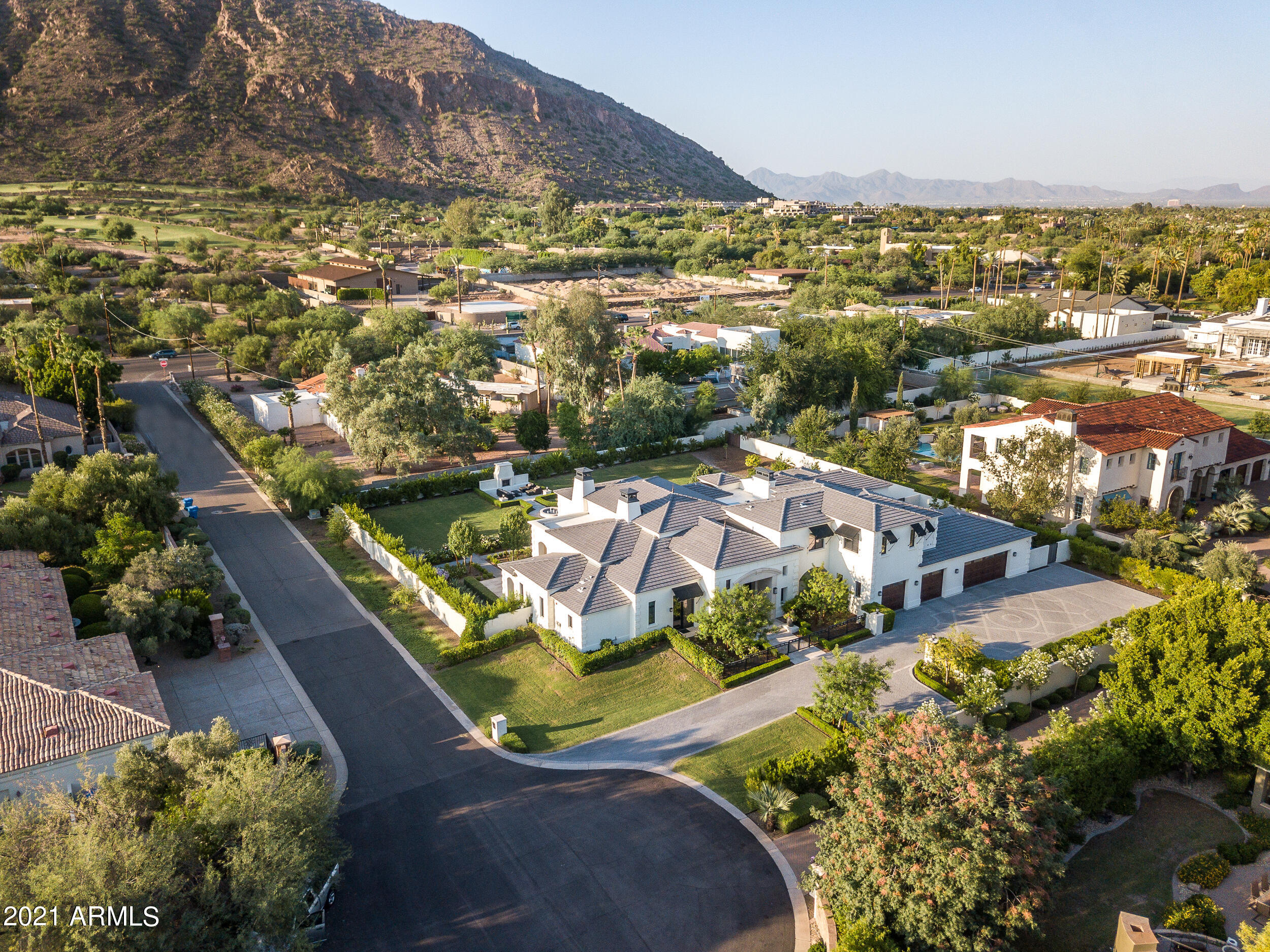 HACIENDA ALLENADA - Residential