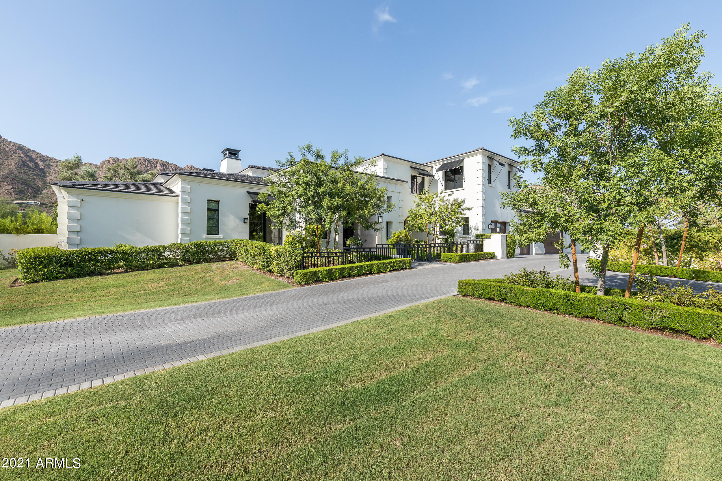 HACIENDA ALLENADA - Residential