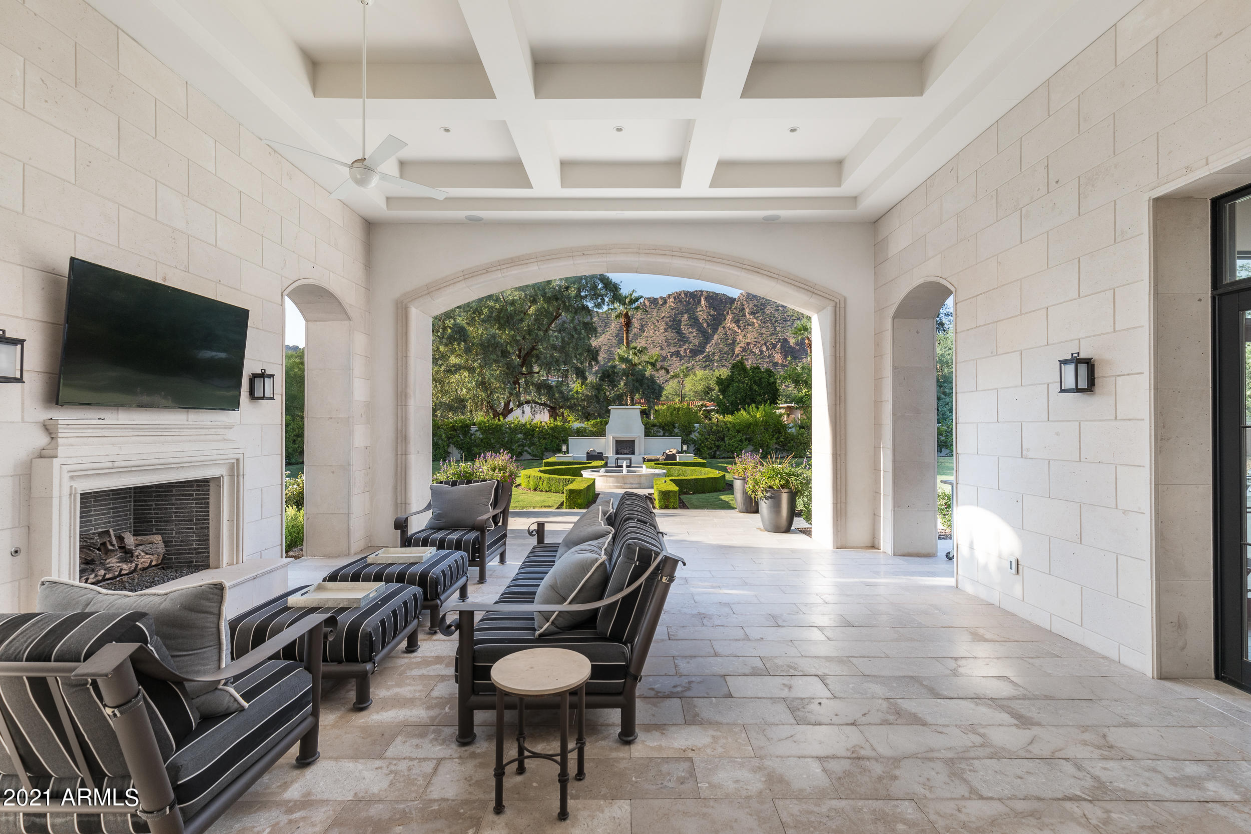 HACIENDA ALLENADA - Residential
