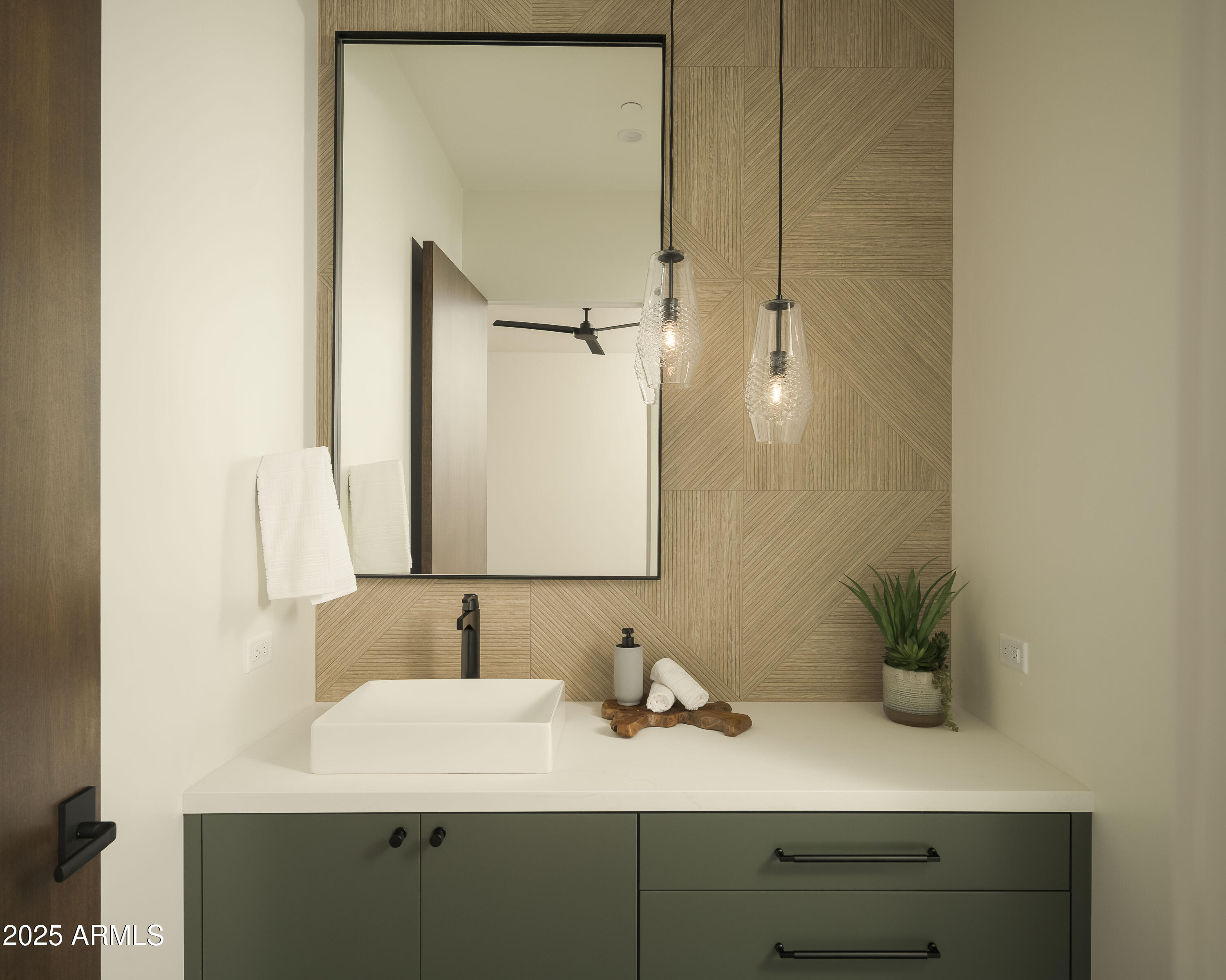 CAMELBACK LANDS 7 - Residential