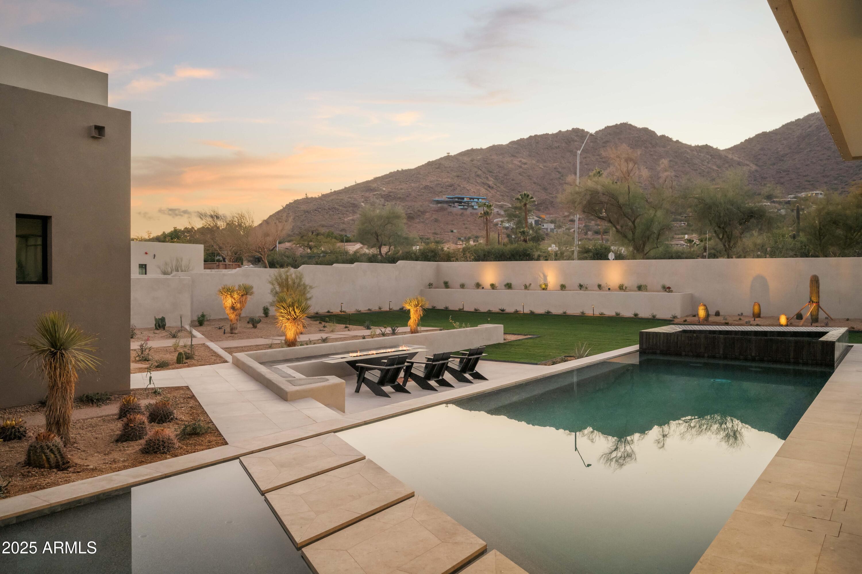 CAMELBACK LANDS 7 - Residential
