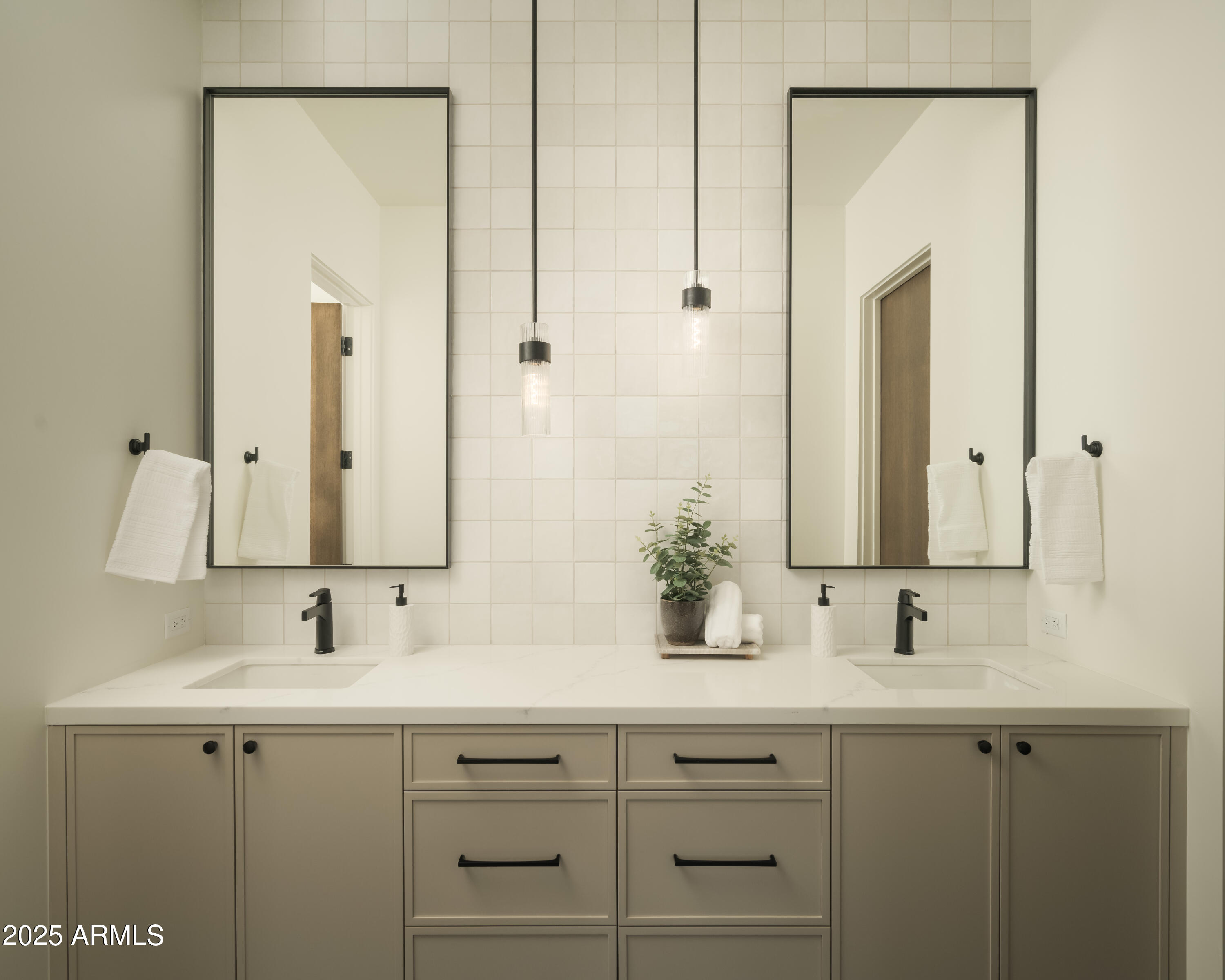 CAMELBACK LANDS 7 - Residential