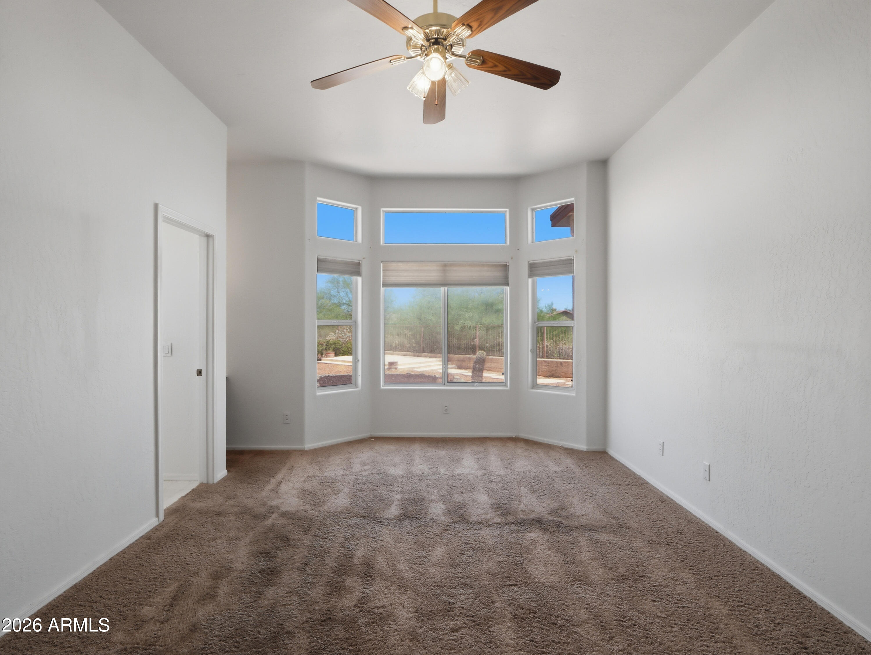 COYOTE LAKES - Residential
