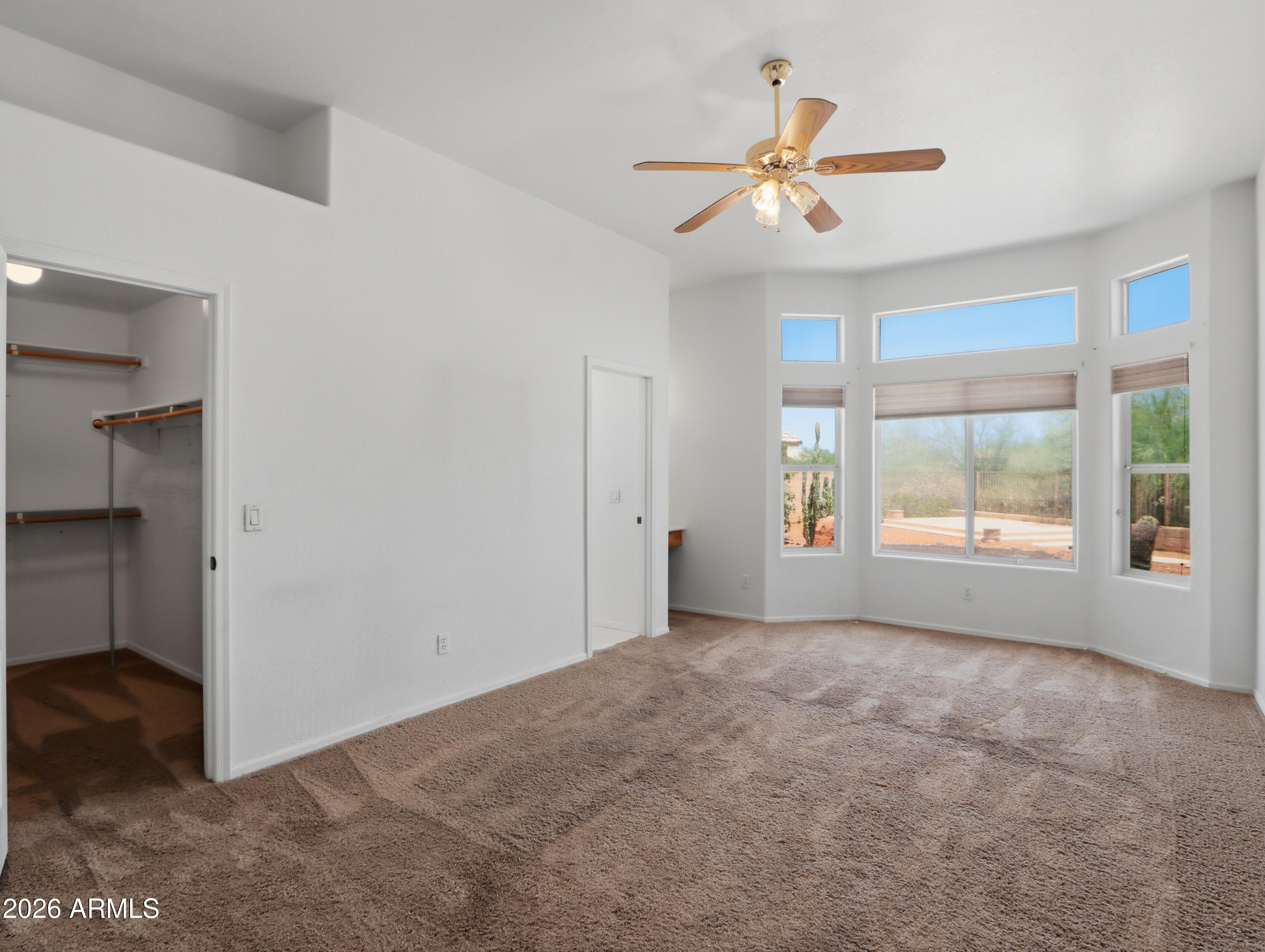 COYOTE LAKES - Residential