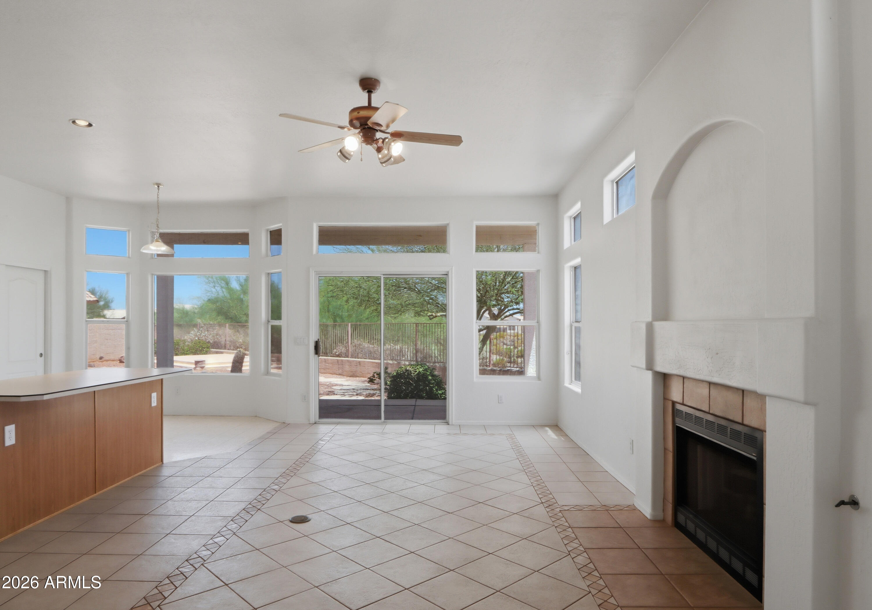 COYOTE LAKES - Residential