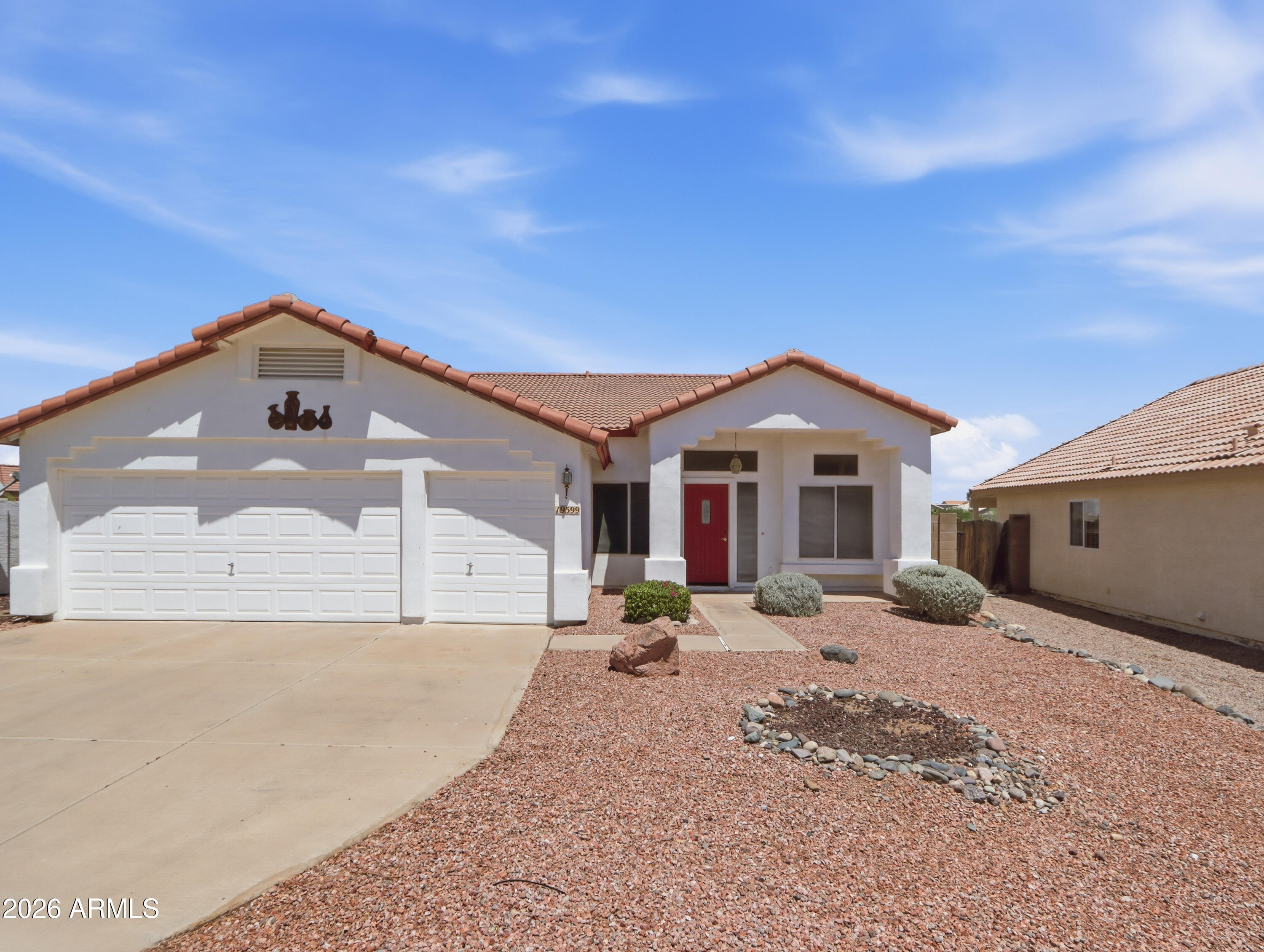 COYOTE LAKES - Residential