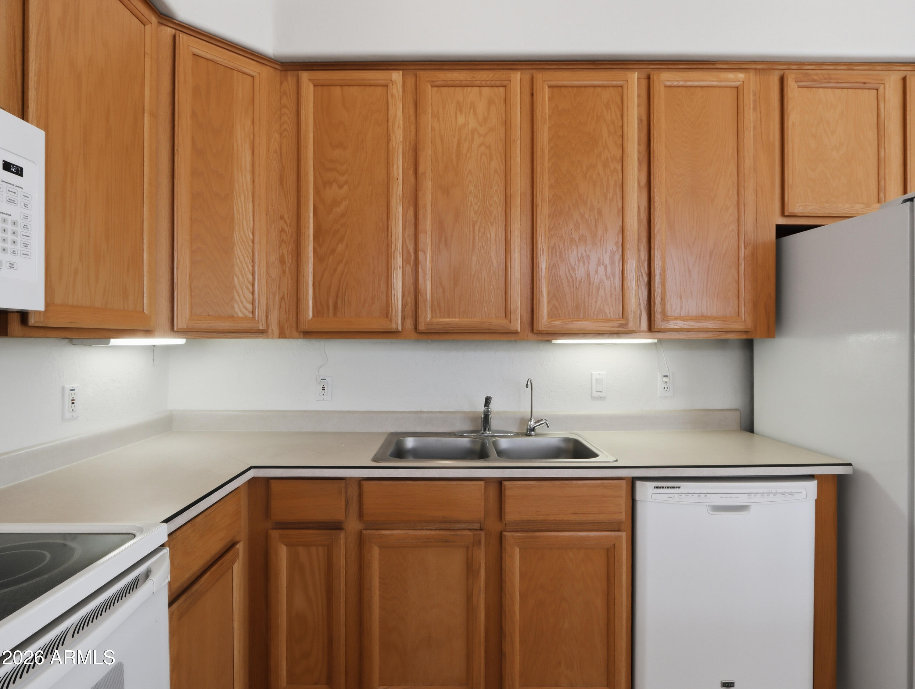 COYOTE LAKES - Residential