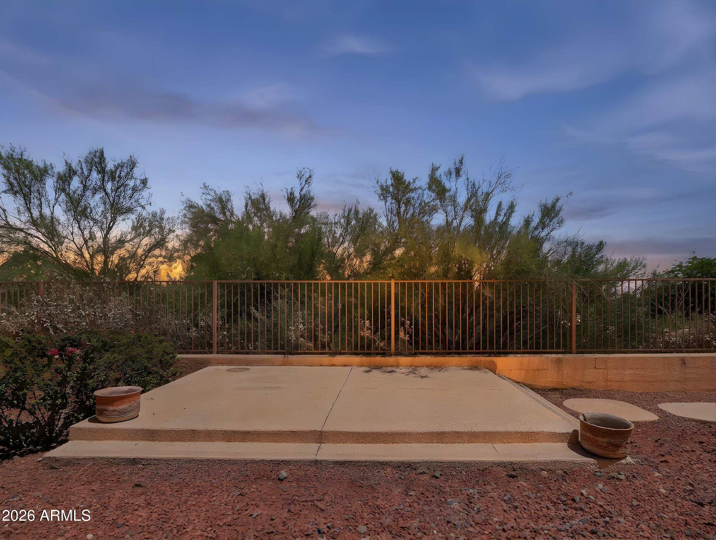 COYOTE LAKES - Residential