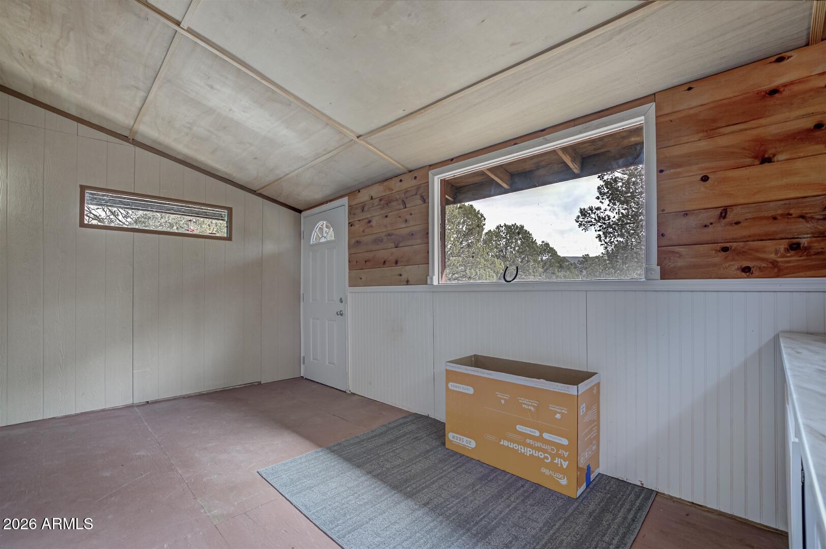 UNSUBDIVIDED - Residential