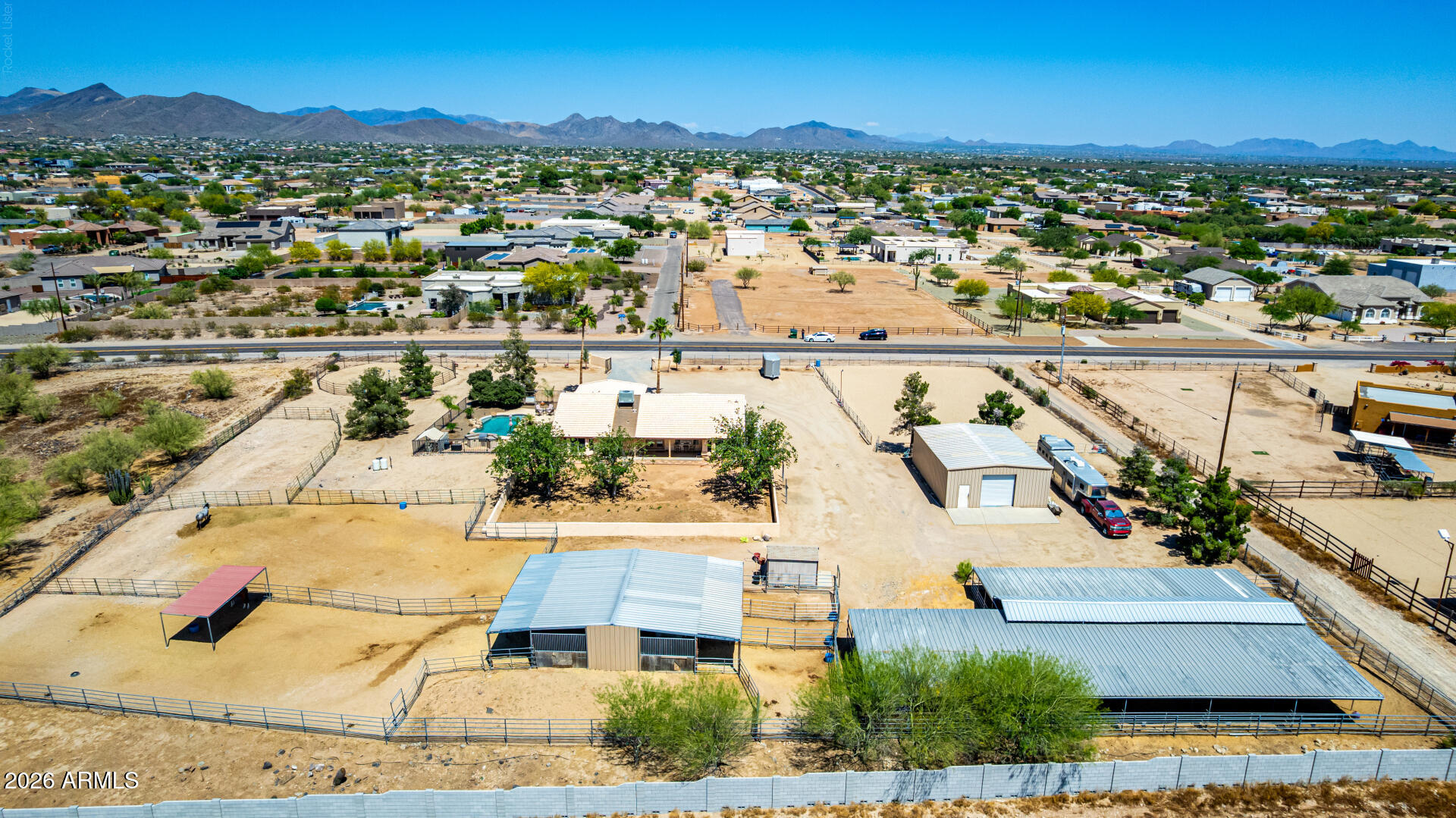 A 100' WIDE STRIP OF NON-OPER SPRR LYING ADJ N & E - Residential