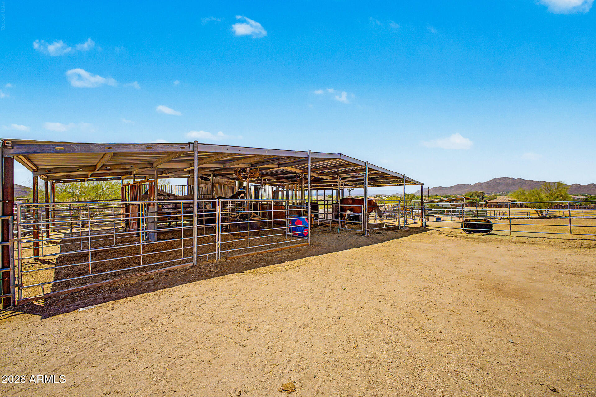 A 100' WIDE STRIP OF NON-OPER SPRR LYING ADJ N & E - Residential