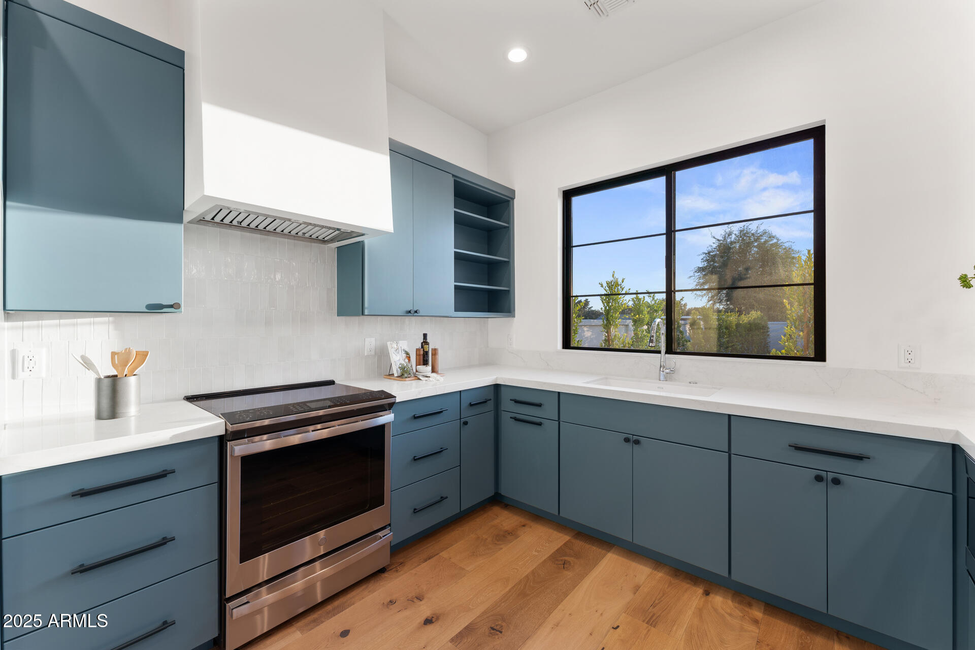 SUNBURST FARMS EAST - Residential
