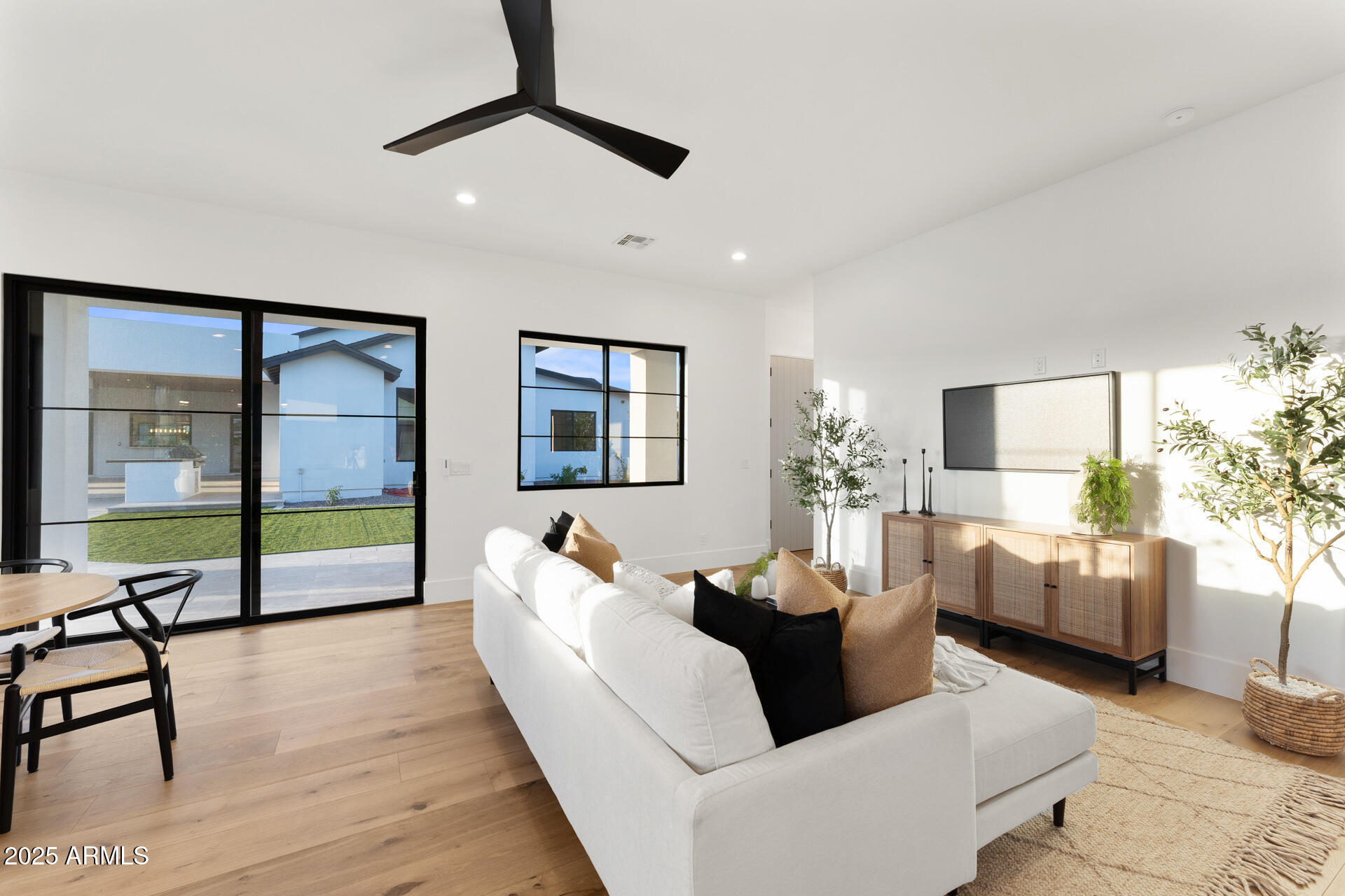 SUNBURST FARMS EAST - Residential