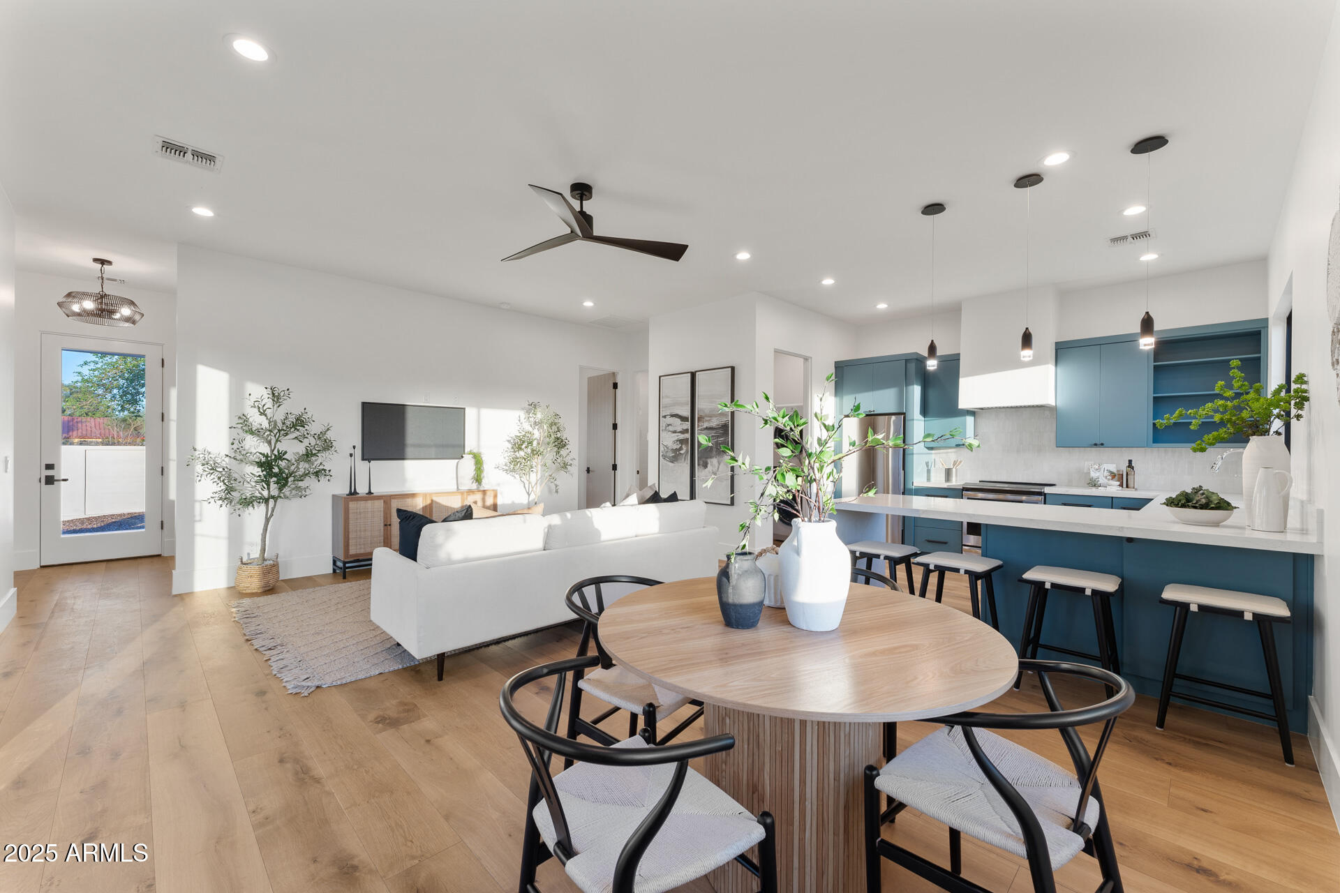 SUNBURST FARMS EAST - Residential